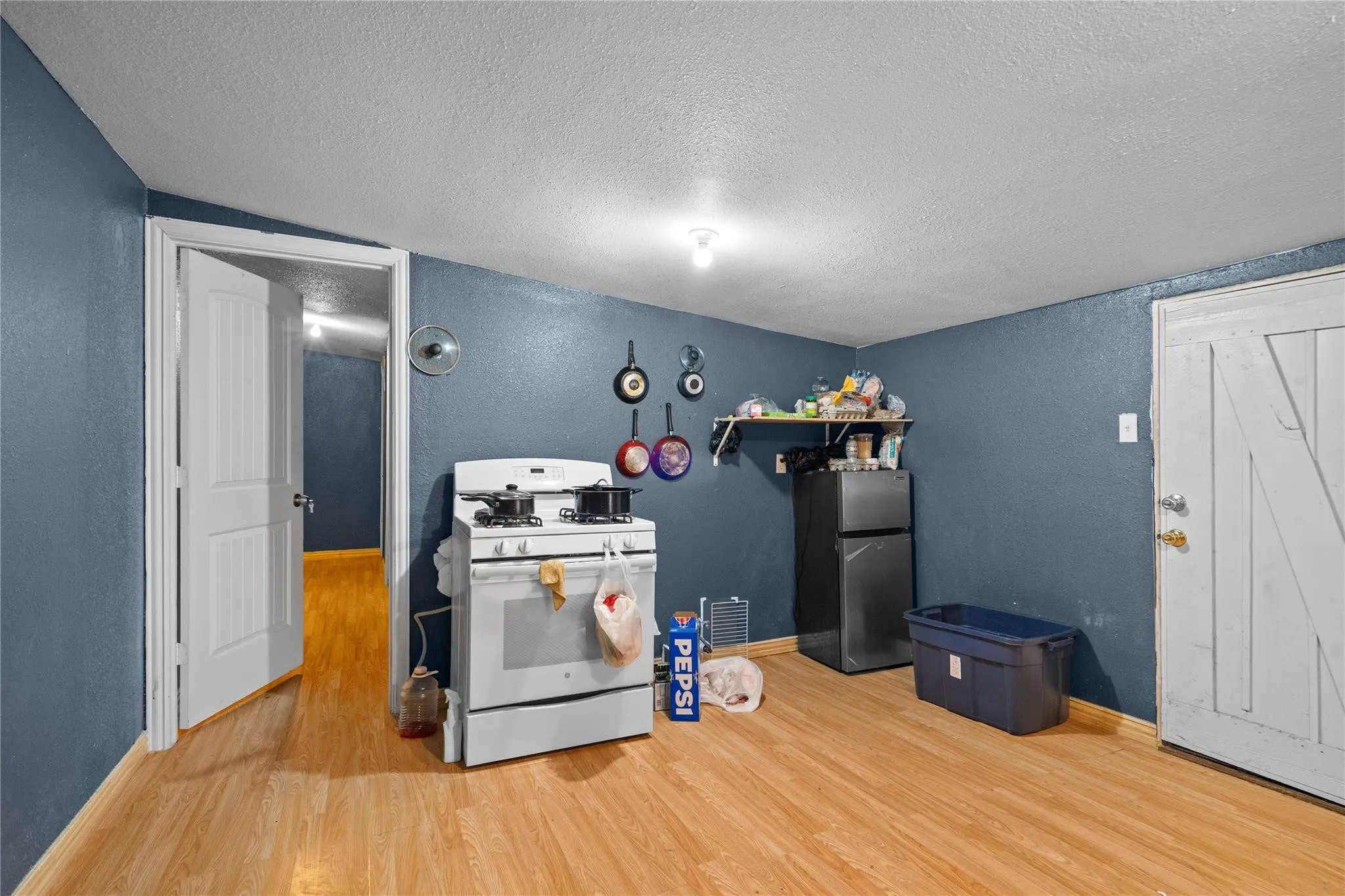 Single Family Residence For Sale in Dallas County , 4115 S Peachtree Road, Balch Springs, Texas 75180, 3 Bedroom, 2 Bathroom, Garage spaces, 1,426 Sqft, built in 1952, mls#21298506, Real Estate Agent in Balch Springs, Homes For Sale in Dallas county, Homes For Sale in Balch Springs, Realtor in Balch Springs Texas, Real Estate Brokerage Independent Realty Texas, Luminita Cordes Realtor