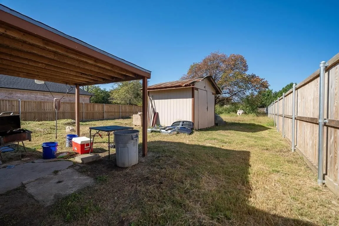 Single Family Residence For Sale in Dallas County , 4115 S Peachtree Road, Balch Springs, Texas 75180, 3 Bedroom, 2 Bathroom, Garage spaces, 1,426 Sqft, built in 1952, mls#21298506, Real Estate Agent in Balch Springs, Homes For Sale in Dallas county, Homes For Sale in Balch Springs, Realtor in Balch Springs Texas, Real Estate Brokerage Independent Realty Texas, Luminita Cordes Realtor