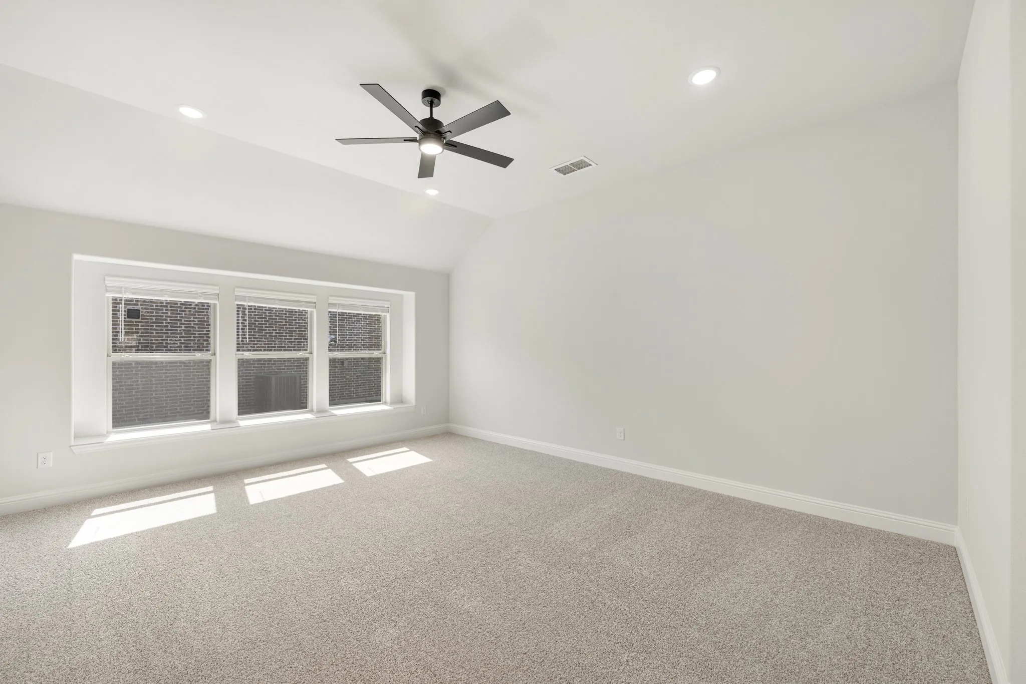 Single Family Residence For Sale in Collin County , 916 Greenleaf Court, Anna, Texas 75409, 4 Bedroom, 3 Bathroom, 3 Garage spaces, 2,760 Sqft, built in 2026, mls#21298511, Real Estate Agent in Anna, Homes For Sale in Collin county, Homes For Sale in Anna, Realtor in Anna Texas, Real Estate Brokerage Independent Realty Texas, Luminita Cordes Realtor
