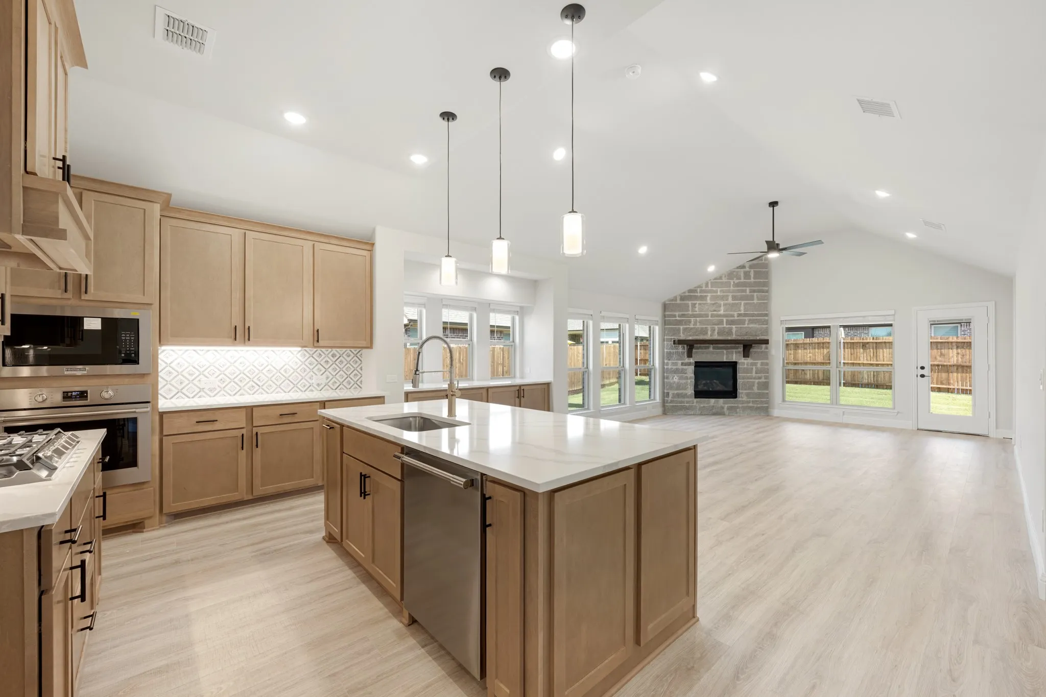Single Family Residence For Sale in Collin County , 916 Greenleaf Court, Anna, Texas 75409, 4 Bedroom, 3 Bathroom, 3 Garage spaces, 2,760 Sqft, built in 2026, mls#21298511, Real Estate Agent in Anna, Homes For Sale in Collin county, Homes For Sale in Anna, Realtor in Anna Texas, Real Estate Brokerage Independent Realty Texas, Luminita Cordes Realtor