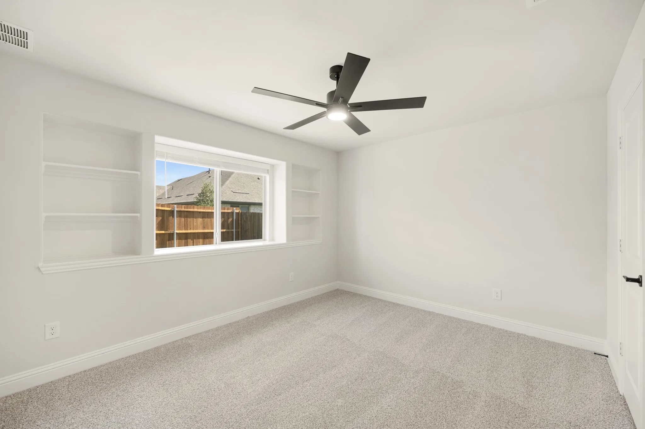 Single Family Residence For Sale in Collin County , 916 Greenleaf Court, Anna, Texas 75409, 4 Bedroom, 3 Bathroom, 3 Garage spaces, 2,760 Sqft, built in 2026, mls#21298511, Real Estate Agent in Anna, Homes For Sale in Collin county, Homes For Sale in Anna, Realtor in Anna Texas, Real Estate Brokerage Independent Realty Texas, Luminita Cordes Realtor
