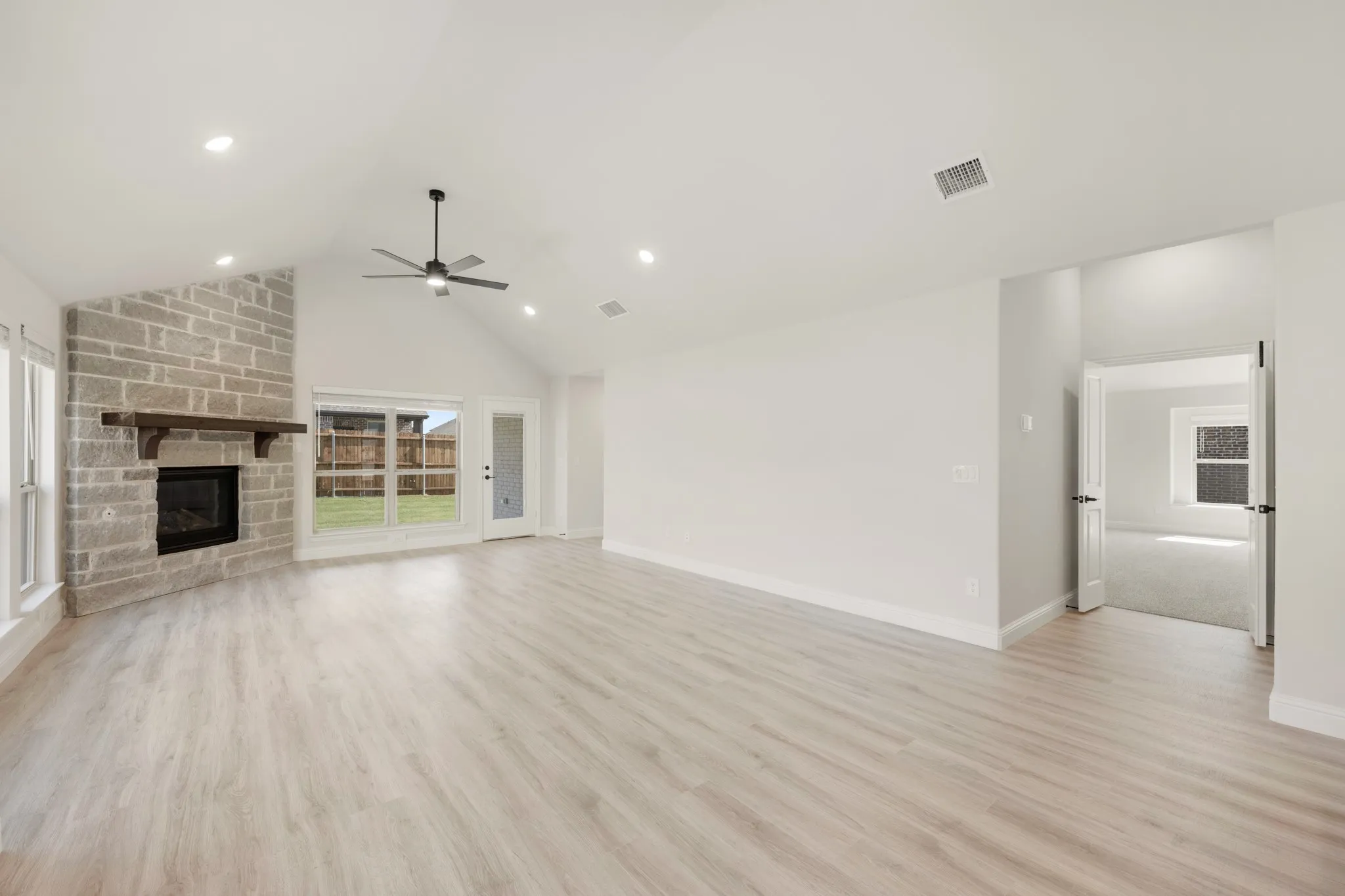 Single Family Residence For Sale in Collin County , 916 Greenleaf Court, Anna, Texas 75409, 4 Bedroom, 3 Bathroom, 3 Garage spaces, 2,760 Sqft, built in 2026, mls#21298511, Real Estate Agent in Anna, Homes For Sale in Collin county, Homes For Sale in Anna, Realtor in Anna Texas, Real Estate Brokerage Independent Realty Texas, Luminita Cordes Realtor