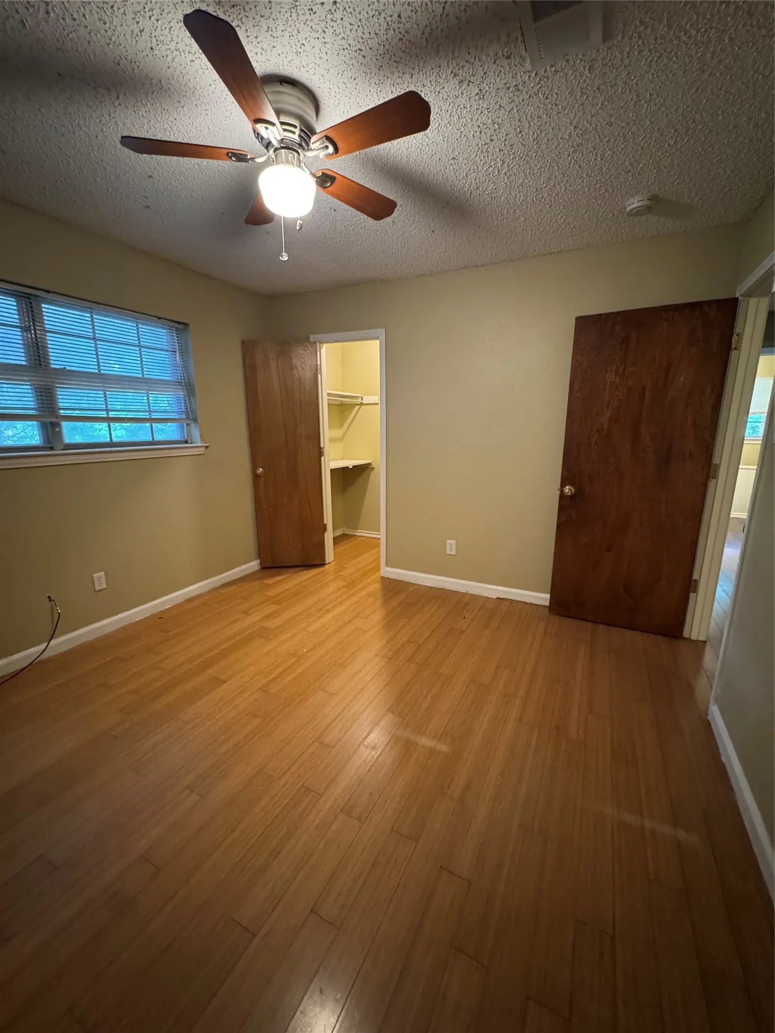 Single Family Residence For Sale in Collin County , 512 E Willow Lane, Princeton, Texas 75407, 3 Bedrooms, 2 Bathrooms, 2 Garage spaces, 1,530 Sqft, built in 1975, Price $229,999, mls#21298453, Real Estate Agent in Princeton, Homes For Sale in Collin county, Homes For Sale in Princeton, Realtor in Princeton Texas, Real Estate Brokerage Independent Realty Texas, Luminita Cordes Realtor
