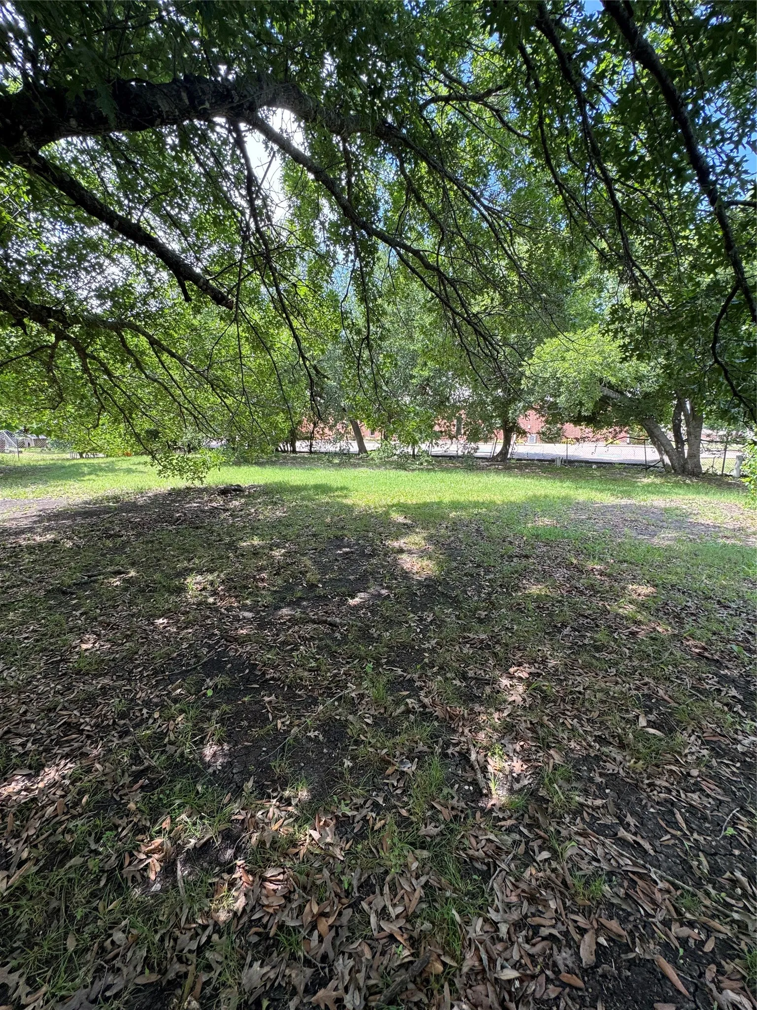 Single Family Residence For Sale in Collin County , 512 E Willow Lane, Princeton, Texas 75407, 3 Bedrooms, 2 Bathrooms, 2 Garage spaces, 1,530 Sqft, built in 1975, Price $229,999, mls#21298453, Real Estate Agent in Princeton, Homes For Sale in Collin county, Homes For Sale in Princeton, Realtor in Princeton Texas, Real Estate Brokerage Independent Realty Texas, Luminita Cordes Realtor
