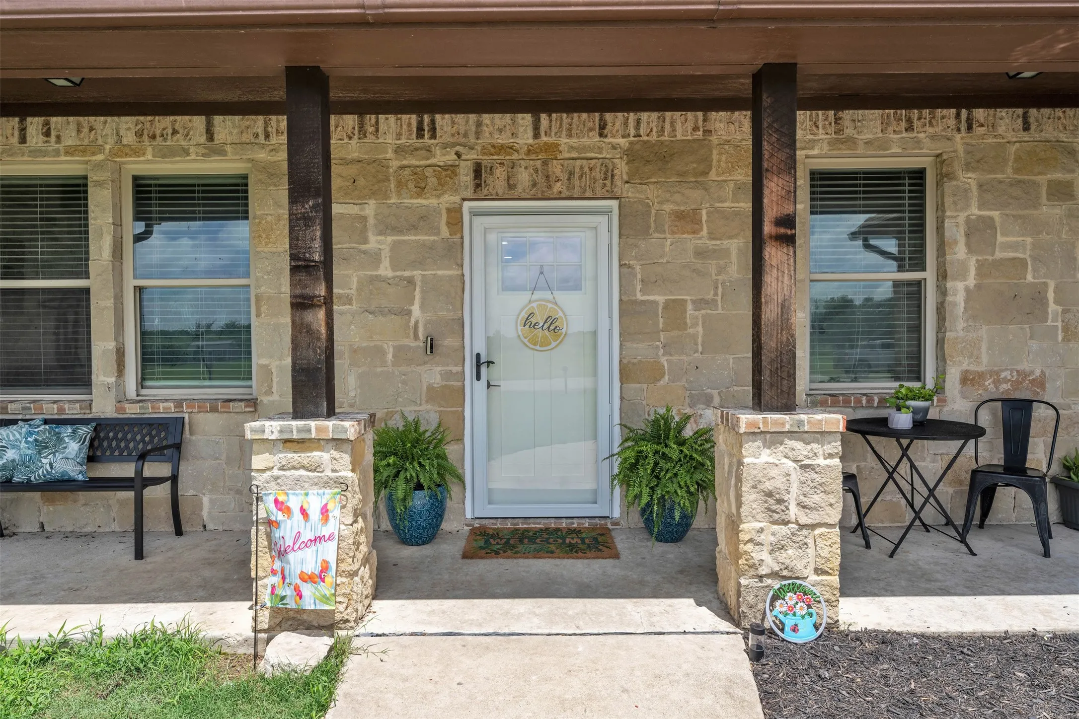 Single Family Residence For Sale in Kaufman County , 15077 Saddle Ridge Circle, Terrell, Texas 75160, 4 Bedroom, 3 Bathroom, 2 Garage spaces, 2,334 Sqft, built in 2016, mls#21291486, Real Estate Agent in Terrell, Homes For Sale in Kaufman county, Homes For Sale in Terrell, Realtor in Terrell Texas, Real Estate Brokerage Independent Realty Texas, Luminita Cordes Realtor