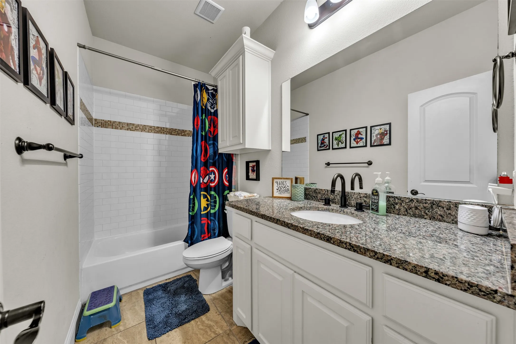 Single Family Residence For Sale in Kaufman County , 15077 Saddle Ridge Circle, Terrell, Texas 75160, 4 Bedroom, 3 Bathroom, 2 Garage spaces, 2,334 Sqft, built in 2016, mls#21291486, Real Estate Agent in Terrell, Homes For Sale in Kaufman county, Homes For Sale in Terrell, Realtor in Terrell Texas, Real Estate Brokerage Independent Realty Texas, Luminita Cordes Realtor