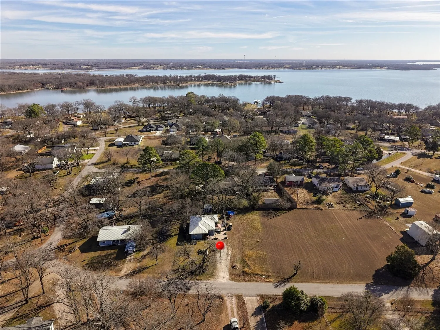 Single Family Residence For Sale in Rains County , 681 Briggs Boulevard, East Tawakoni, Texas 75472, 3 Bedroom, 2 Bathroom, Garage spaces, 1,230 Sqft, built in 1970, mls#21298560, Real Estate Agent in East Tawakoni, Homes For Sale in Rains county, Homes For Sale in East Tawakoni, Realtor in East Tawakoni Texas, Real Estate Brokerage Independent Realty Texas, Luminita Cordes Realtor
