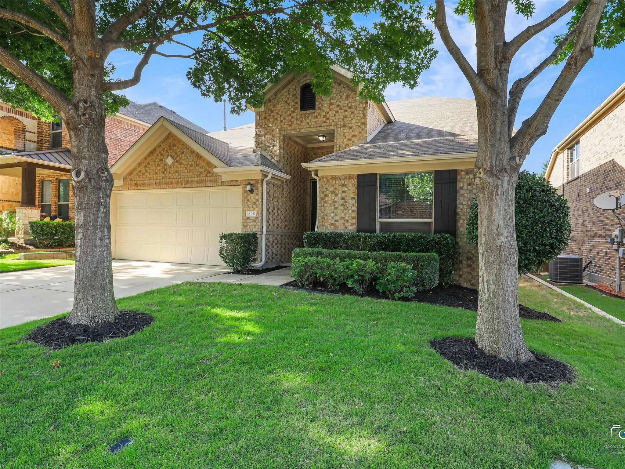 Single Family Residence For Sale in Collin County , 808 Ping Street, Mc Kinney, Texas 75069, 3 Bedroom, 3 Bathroom, 2 Garage spaces, 2,551 Sqft, built in 2013, mls#21291901, Real Estate Agent in Mc Kinney, Homes For Sale in Collin county, Homes For Sale in Mc Kinney, Realtor in Mc Kinney Texas, Real Estate Brokerage Independent Realty Texas, Luminita Cordes Realtor