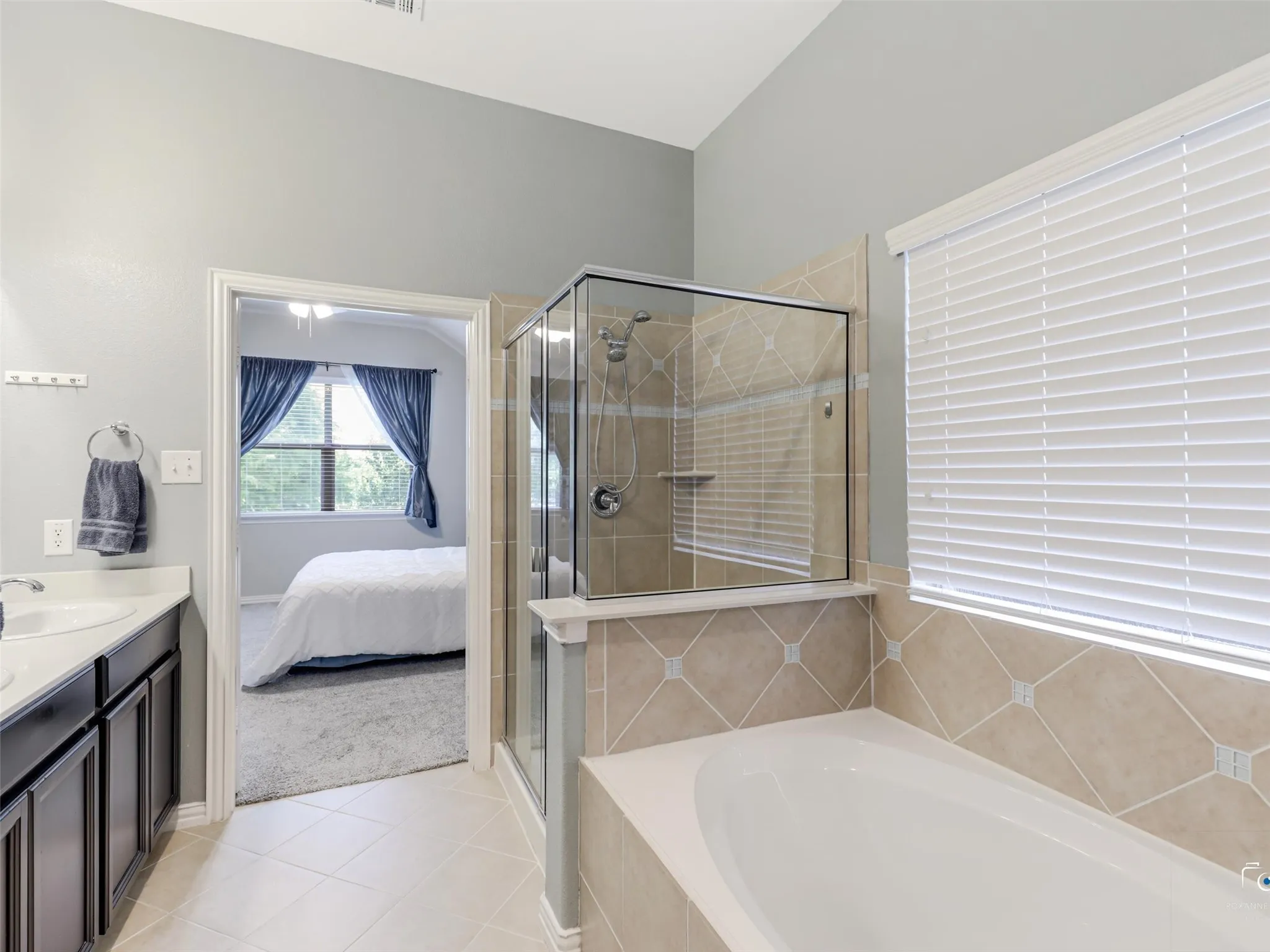 Single Family Residence For Sale in Collin County , 808 Ping Street, Mc Kinney, Texas 75069, 3 Bedroom, 3 Bathroom, 2 Garage spaces, 2,551 Sqft, built in 2013, mls#21291901, Real Estate Agent in Mc Kinney, Homes For Sale in Collin county, Homes For Sale in Mc Kinney, Realtor in Mc Kinney Texas, Real Estate Brokerage Independent Realty Texas, Luminita Cordes Realtor