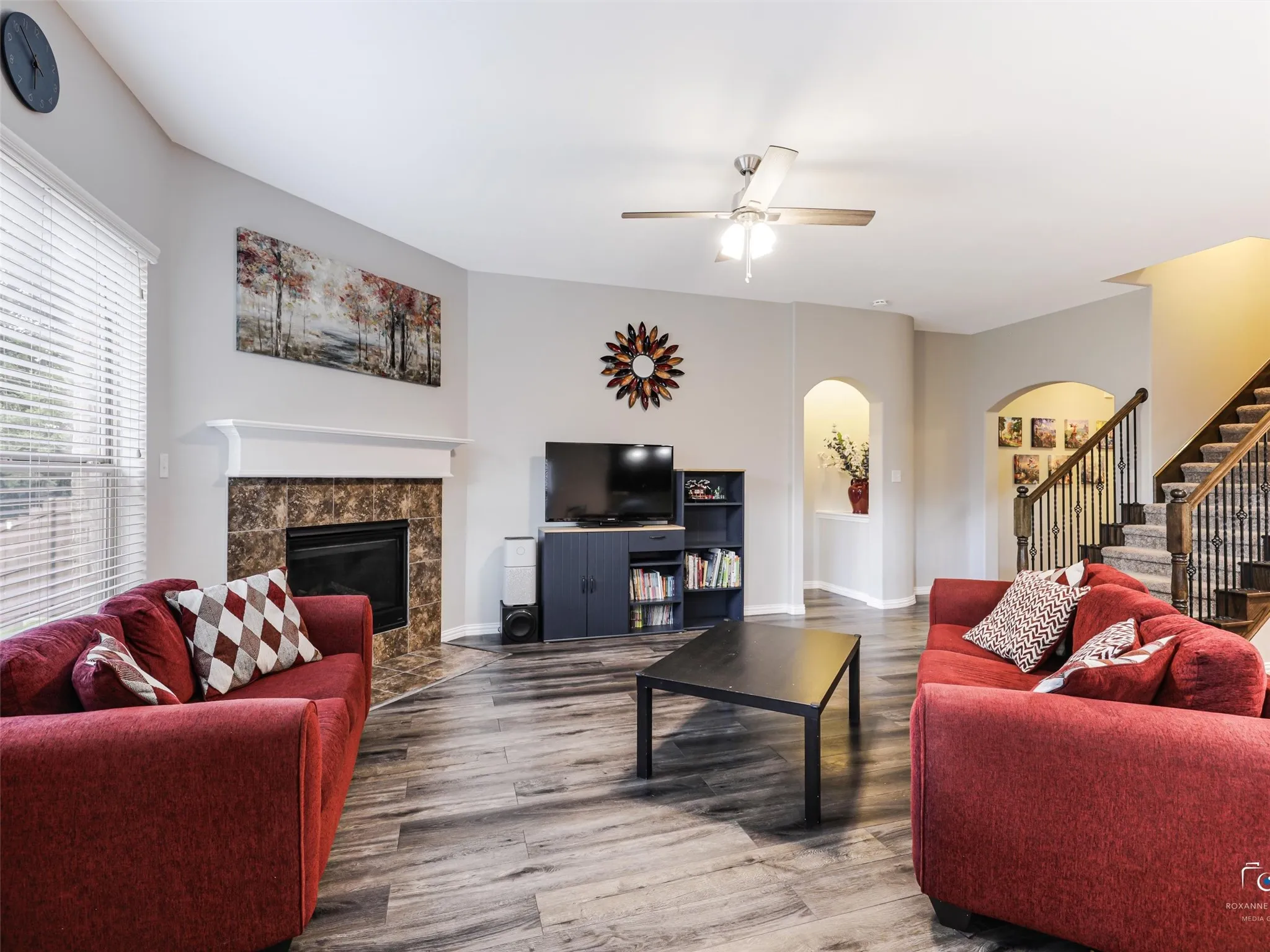 Single Family Residence For Sale in Collin County , 808 Ping Street, Mc Kinney, Texas 75069, 3 Bedroom, 3 Bathroom, 2 Garage spaces, 2,551 Sqft, built in 2013, mls#21291901, Real Estate Agent in Mc Kinney, Homes For Sale in Collin county, Homes For Sale in Mc Kinney, Realtor in Mc Kinney Texas, Real Estate Brokerage Independent Realty Texas, Luminita Cordes Realtor