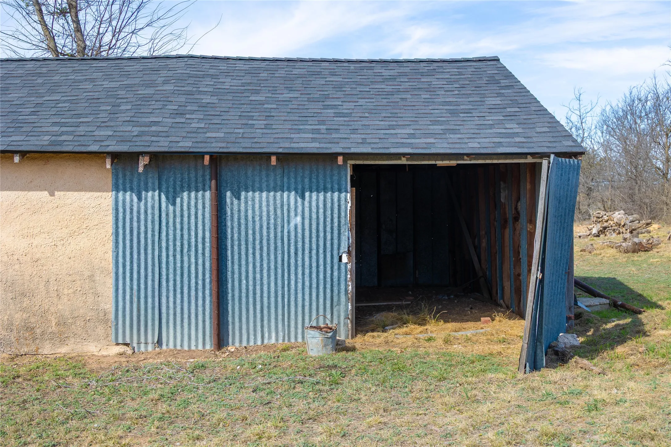 Single Family Residence For Sale in Brown County , 9224 Highway 279, Brownwood, Texas 76801, 2 Bedroom, 1 Bathroom, 2 Garage spaces, 1,254 Sqft, built in 0, mls#21298541, Real Estate Agent in Brownwood, Homes For Sale in Brown county, Homes For Sale in Brownwood, Realtor in Brownwood Texas, Real Estate Brokerage Independent Realty Texas, Luminita Cordes Realtor
