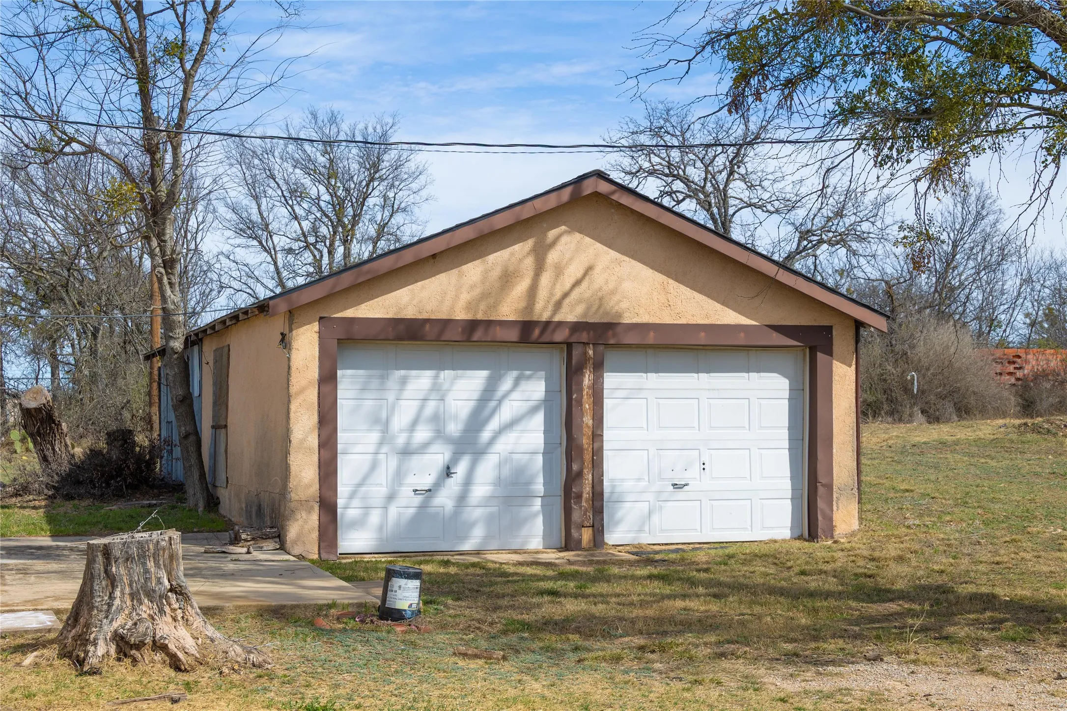 Single Family Residence For Sale in Brown County , 9224 Highway 279, Brownwood, Texas 76801, 2 Bedroom, 1 Bathroom, 2 Garage spaces, 1,254 Sqft, built in 0, mls#21298541, Real Estate Agent in Brownwood, Homes For Sale in Brown county, Homes For Sale in Brownwood, Realtor in Brownwood Texas, Real Estate Brokerage Independent Realty Texas, Luminita Cordes Realtor
