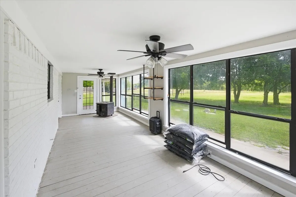 Single Family Residence For Sale in Mc Lennan County , 2207 Southwinds Drive, Lorena, Texas 76655, 4 Bedroom, 3 Bathroom, 2 Garage spaces, 1,636 Sqft, built in 1983, mls#21297900, Real Estate Agent in Lorena, Homes For Sale in Mc Lennan county, Homes For Sale in Lorena, Realtor in Lorena Texas, Real Estate Brokerage Independent Realty Texas, Luminita Cordes Realtor