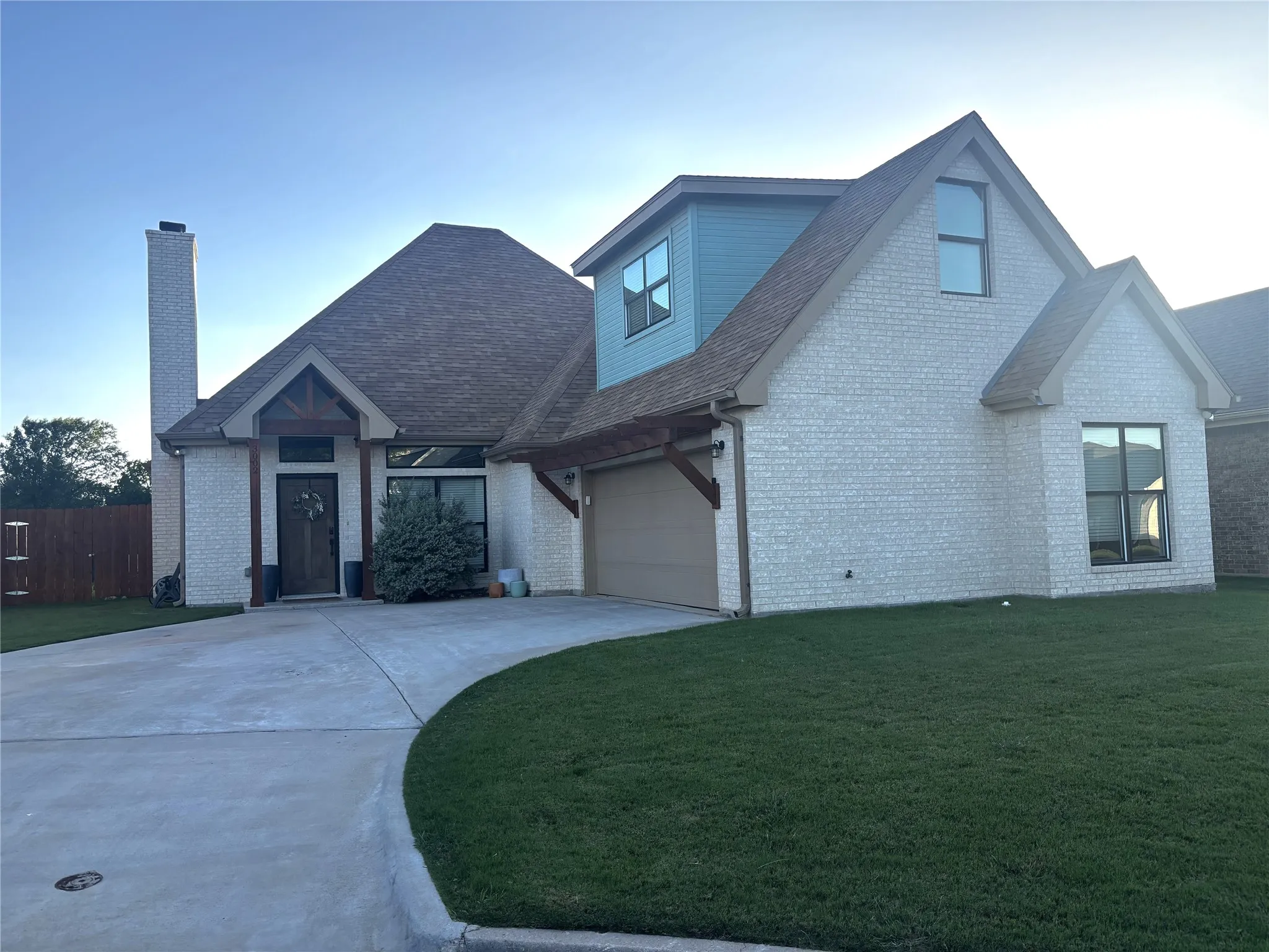 Single Family Residence For Rent in Taylor County , 3002 Legends Trail, Abilene, Texas 79601, 3 Bedroom, 3 Bathroom, 2 Garage spaces, 1,924 Sqft, built in 2019, mls#21298624, Real Estate Agent in Abilene, Homes For Rent in Taylor county, Homes For Rent in Abilene, Realtor in Abilene Texas, Real Estate Brokerage Independent Realty Texas, Luminita Cordes Realtor