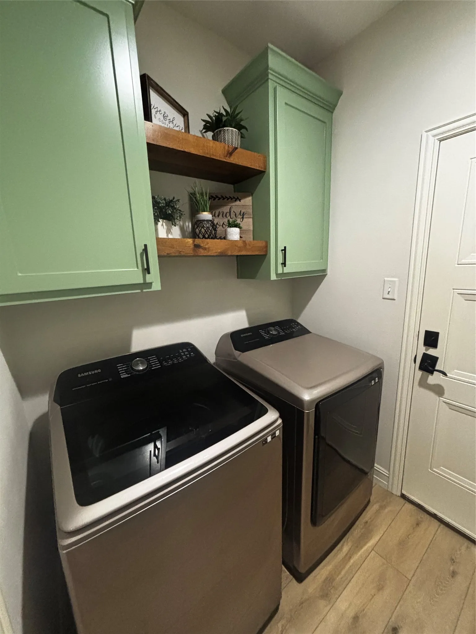 Single Family Residence For Rent in Taylor County , 3002 Legends Trail, Abilene, Texas 79601, 3 Bedroom, 3 Bathroom, 2 Garage spaces, 1,924 Sqft, built in 2019, mls#21298624, Real Estate Agent in Abilene, Homes For Rent in Taylor county, Homes For Rent in Abilene, Realtor in Abilene Texas, Real Estate Brokerage Independent Realty Texas, Luminita Cordes Realtor