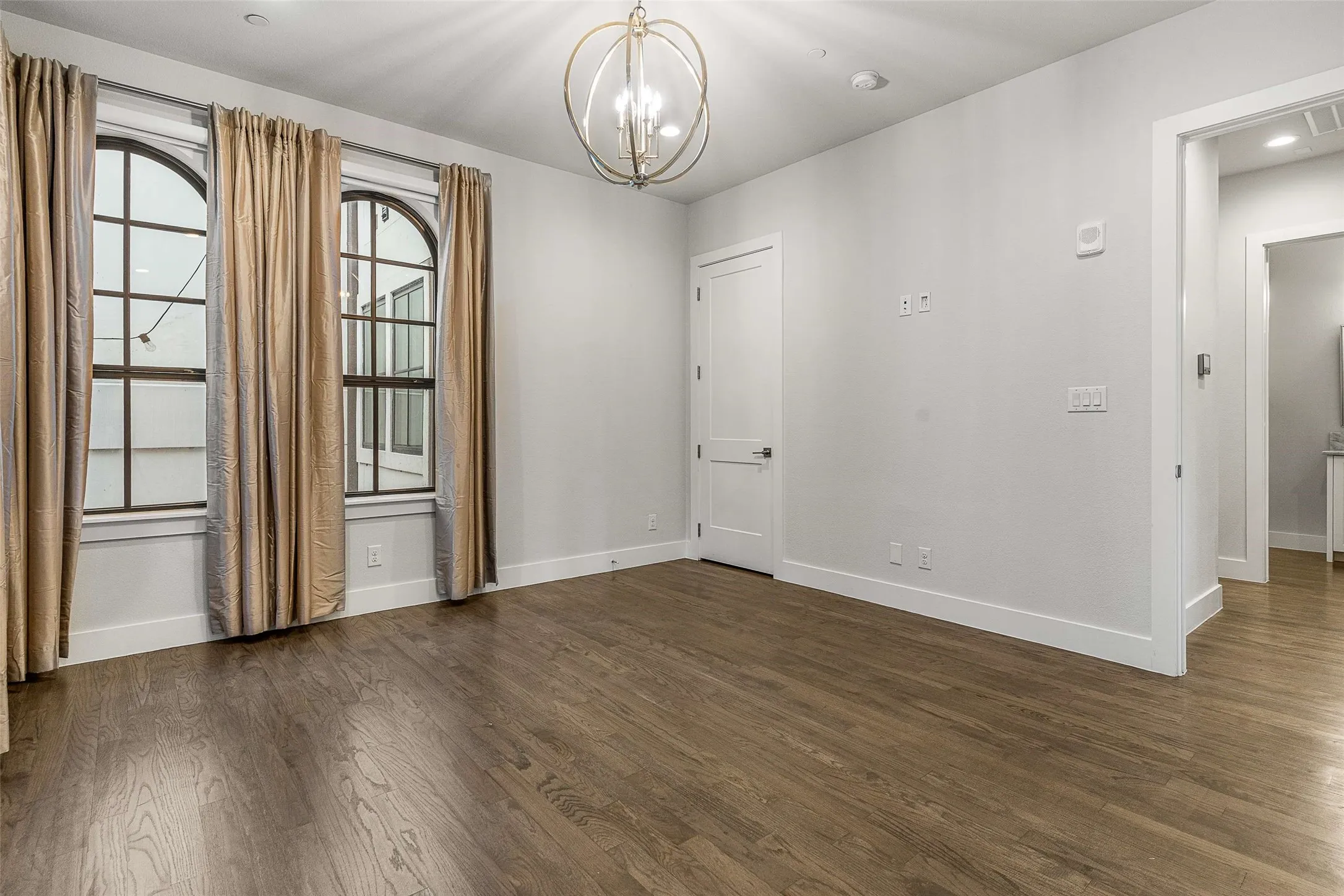Condominium For Rent in Tarrant County , 2800 Lakeside Parkway 102, Flower Mound, Texas 75022, 4 Bedroom, 4 Bathroom, 2 Garage spaces, 3,247 Sqft, built in 2018, Price $8,000, mls#21298575, Real Estate Agent in Flower Mound, Homes For Rent in Tarrant county, Homes For Rent in Flower Mound, Realtor in Flower Mound Texas, Real Estate Brokerage Independent Realty Texas, Luminita Cordes Realtor