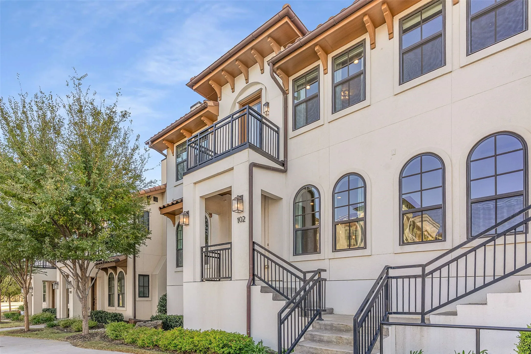 Condominium For Rent in Tarrant County , 2800 Lakeside Parkway 102, Flower Mound, Texas 75022, 4 Bedroom, 4 Bathroom, 2 Garage spaces, 3,247 Sqft, built in 2018, Price $8,000, mls#21298575, Real Estate Agent in Flower Mound, Homes For Rent in Tarrant county, Homes For Rent in Flower Mound, Realtor in Flower Mound Texas, Real Estate Brokerage Independent Realty Texas, Luminita Cordes Realtor