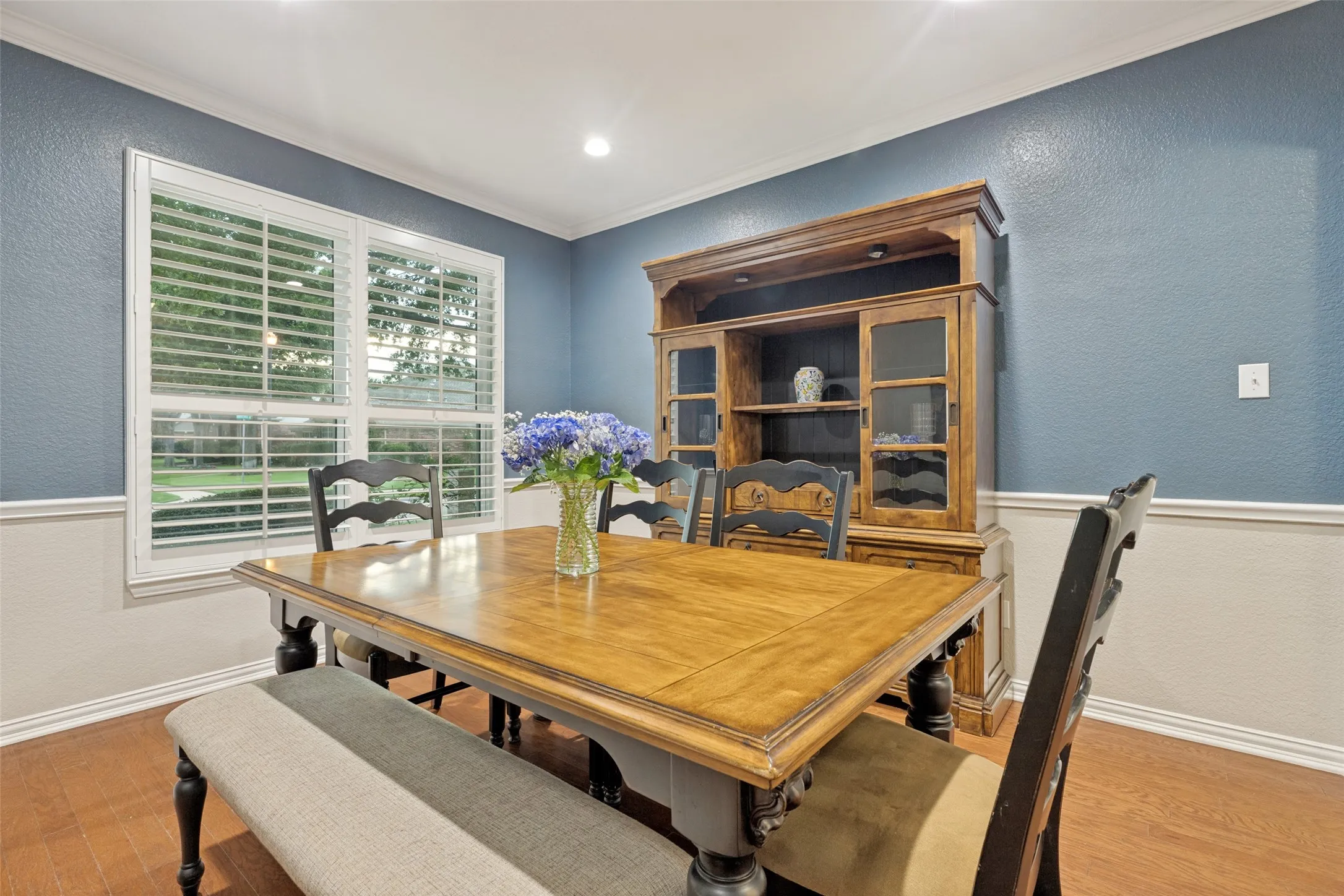 Formal dining