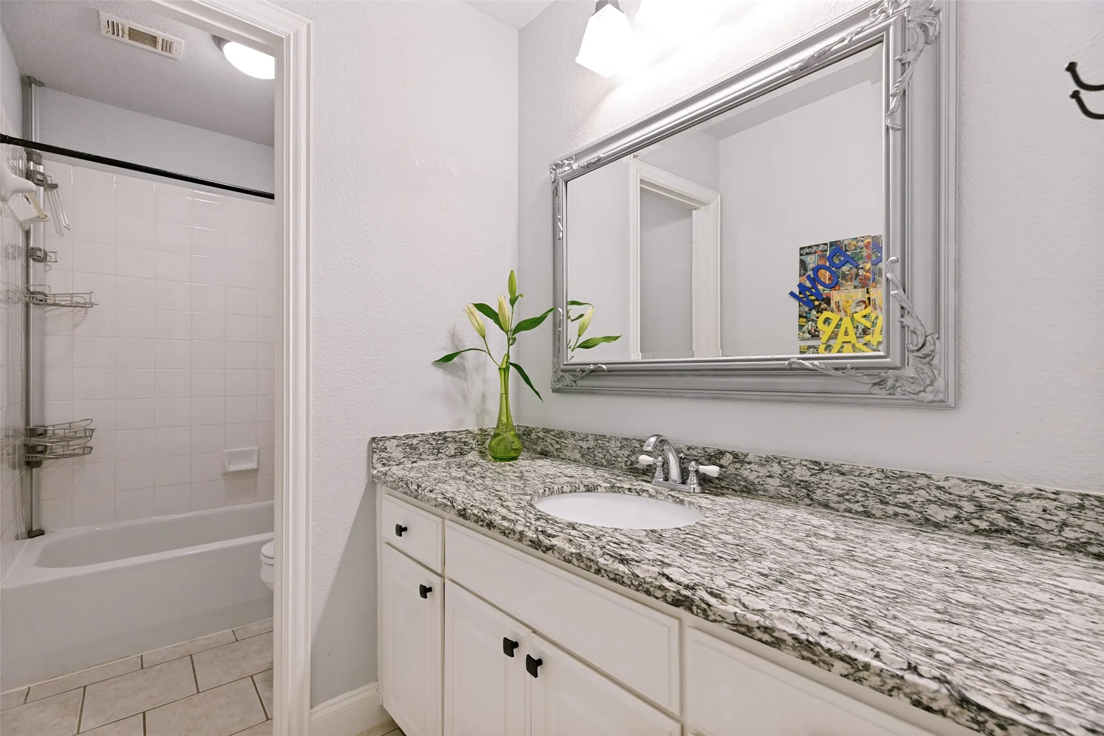 Single Family Residence For Sale in Denton County , 7800 Crazy Horse Drive, Frisco, Texas 75036, 5 Bedroom, 3 Bathroom, 3 Garage spaces, 3,185 Sqft, built in 2001, mls#21298093, Real Estate Agent in Frisco, Homes For Sale in Denton county, Homes For Sale in Frisco, Realtor in Frisco Texas, Real Estate Brokerage Independent Realty Texas, Luminita Cordes Realtor