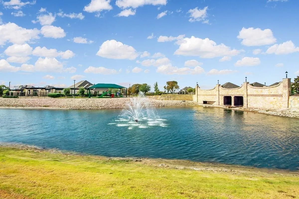 Single Family Residence For Rent in Collin County , 4422 Juniper, Melissa, Texas 75454, 3 Bedroom, 2 Bathroom, 2 Garage spaces, 2,222 Sqft, built in 2020, mls#21298647, Real Estate Agent in Melissa, Homes For Rent in Collin county, Homes For Rent in Melissa, Realtor in Melissa Texas, Real Estate Brokerage Independent Realty Texas, Luminita Cordes Realtor