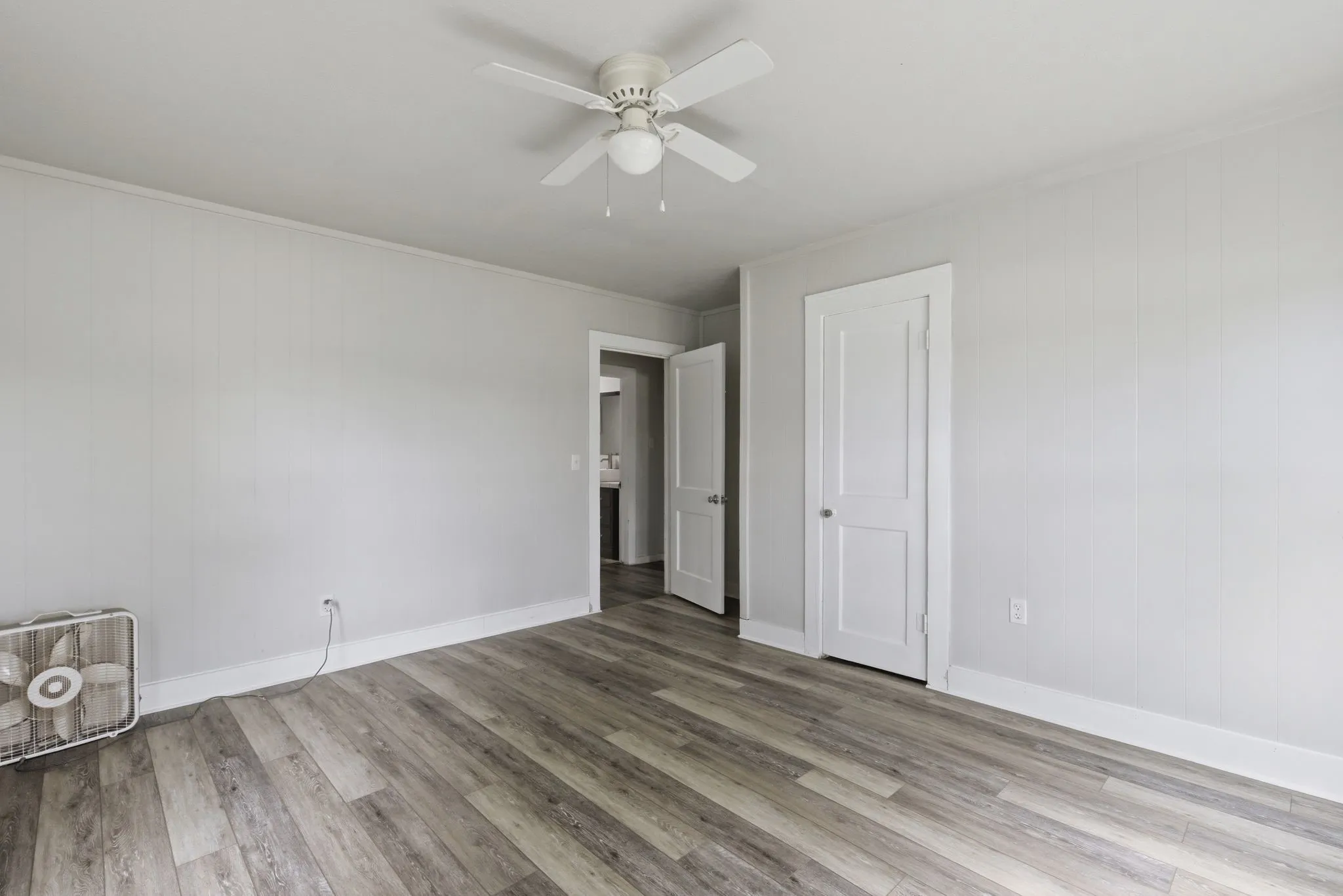 Single Family Residence For Sale in Rains County , 1821 N State Highway 19, Emory, Texas 75440, 3 Bedroom, 1 Bathroom, Garage spaces, 1,235 Sqft, built in 1940, mls#21298577, Real Estate Agent in Emory, Homes For Sale in Rains county, Homes For Sale in Emory, Realtor in Emory Texas, Real Estate Brokerage Independent Realty Texas, Luminita Cordes Realtor