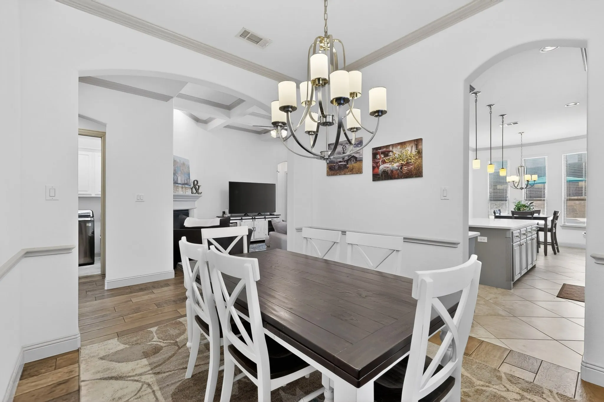 Single Family Residence For Sale in Denton County , 428 Balmora Way, Roanoke, Texas 76262, 3 Bedroom, 3 Bathroom, 2 Garage spaces, 2,333 Sqft, built in 2017, mls#21298516, Real Estate Agent in Roanoke, Homes For Sale in Denton county, Homes For Sale in Roanoke, Realtor in Roanoke Texas, Real Estate Brokerage Independent Realty Texas, Luminita Cordes Realtor