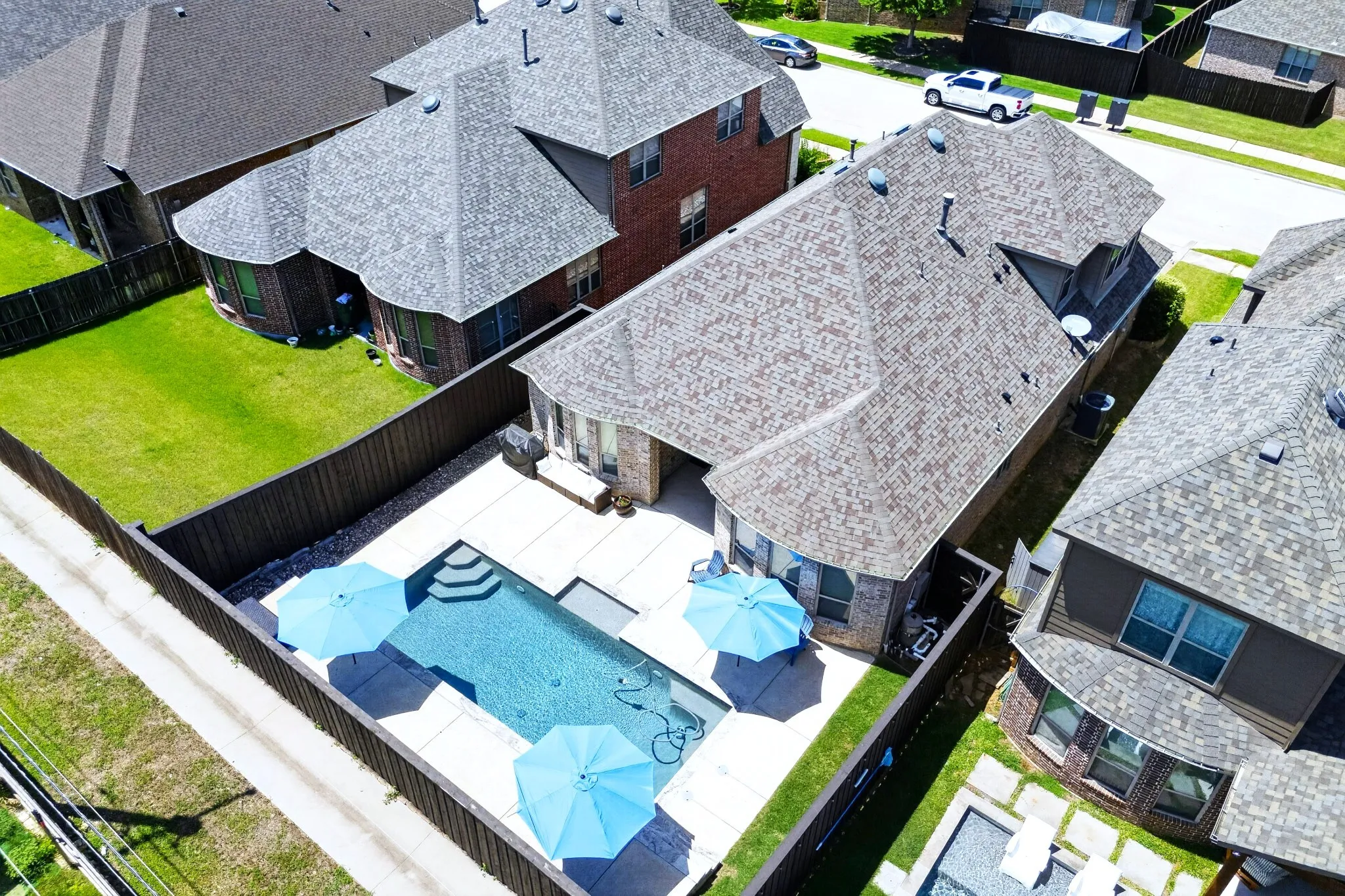Single Family Residence For Sale in Denton County , 428 Balmora Way, Roanoke, Texas 76262, 3 Bedroom, 3 Bathroom, 2 Garage spaces, 2,333 Sqft, built in 2017, mls#21298516, Real Estate Agent in Roanoke, Homes For Sale in Denton county, Homes For Sale in Roanoke, Realtor in Roanoke Texas, Real Estate Brokerage Independent Realty Texas, Luminita Cordes Realtor