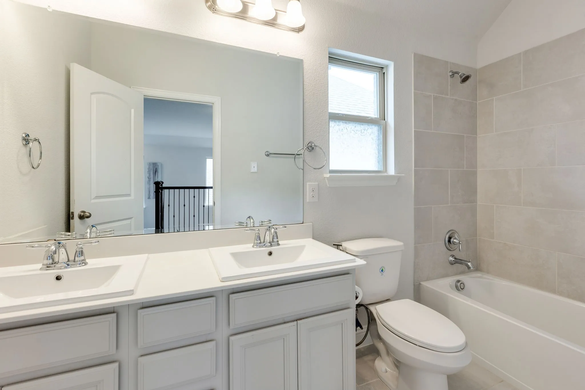 Single Family Residence For Rent in Collin County , 5605 Acoma Lane, Mc Kinney, Texas 75070, 4 Bedroom, 3 Bathroom, Garage spaces, 2,837 Sqft, built in 2020, mls#21298558, Real Estate Agent in Mc Kinney, Homes For Rent in Collin county, Homes For Rent in Mc Kinney, Realtor in Mc Kinney Texas, Real Estate Brokerage Independent Realty Texas, Luminita Cordes Realtor
