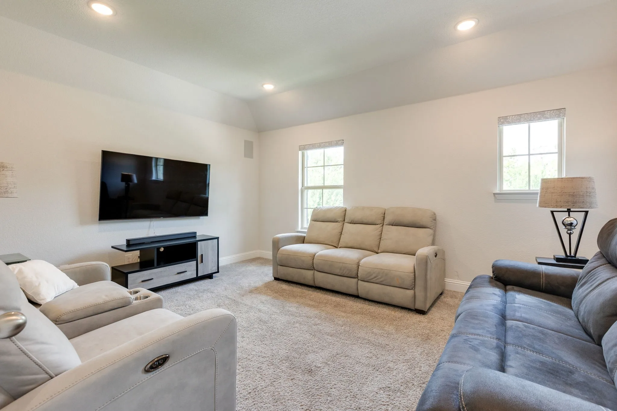 Single Family Residence For Rent in Collin County , 5605 Acoma Lane, Mc Kinney, Texas 75070, 4 Bedroom, 3 Bathroom, Garage spaces, 2,837 Sqft, built in 2020, mls#21298558, Real Estate Agent in Mc Kinney, Homes For Rent in Collin county, Homes For Rent in Mc Kinney, Realtor in Mc Kinney Texas, Real Estate Brokerage Independent Realty Texas, Luminita Cordes Realtor