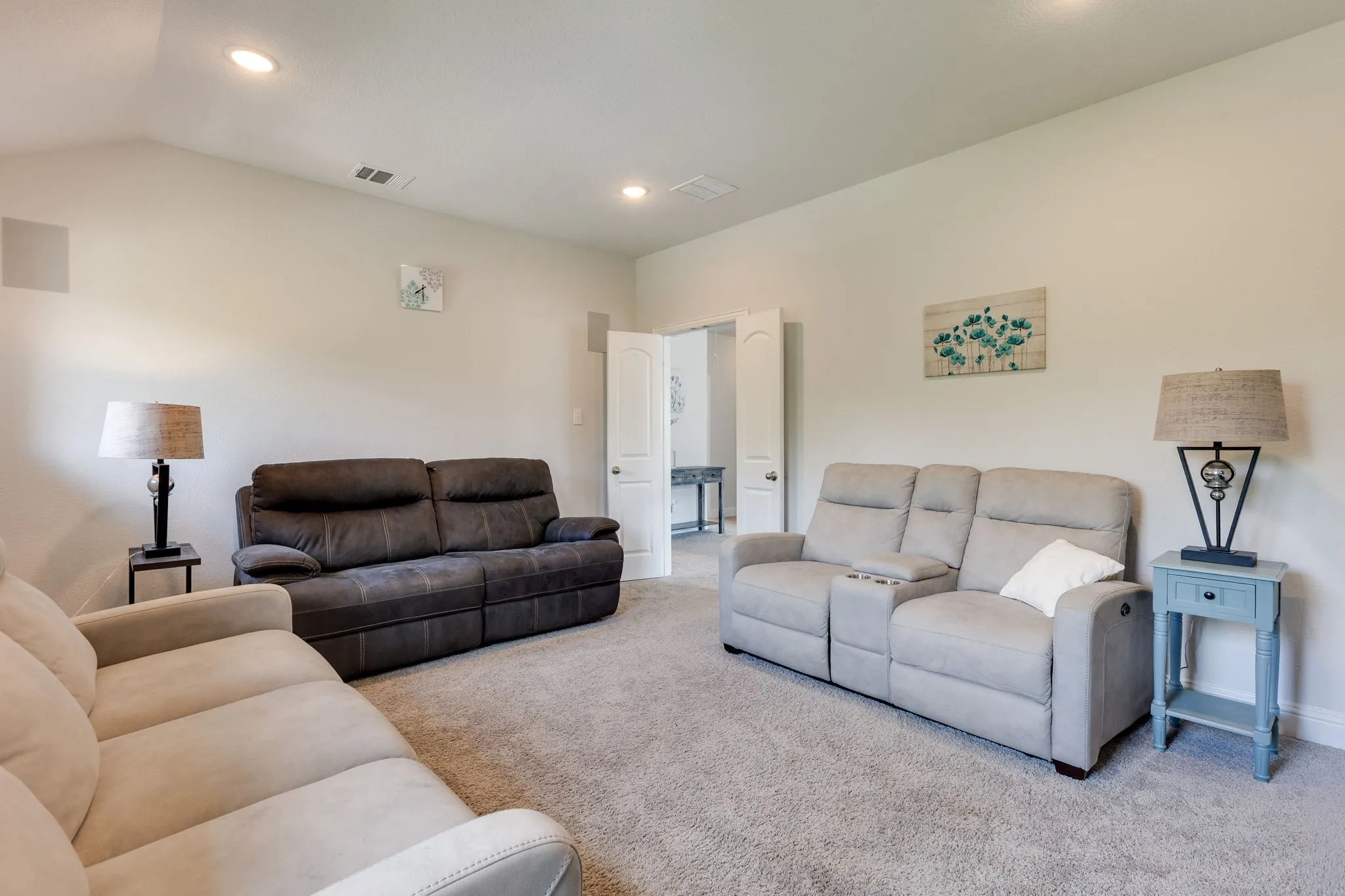 Single Family Residence For Rent in Collin County , 5605 Acoma Lane, Mc Kinney, Texas 75070, 4 Bedroom, 3 Bathroom, Garage spaces, 2,837 Sqft, built in 2020, mls#21298558, Real Estate Agent in Mc Kinney, Homes For Rent in Collin county, Homes For Rent in Mc Kinney, Realtor in Mc Kinney Texas, Real Estate Brokerage Independent Realty Texas, Luminita Cordes Realtor