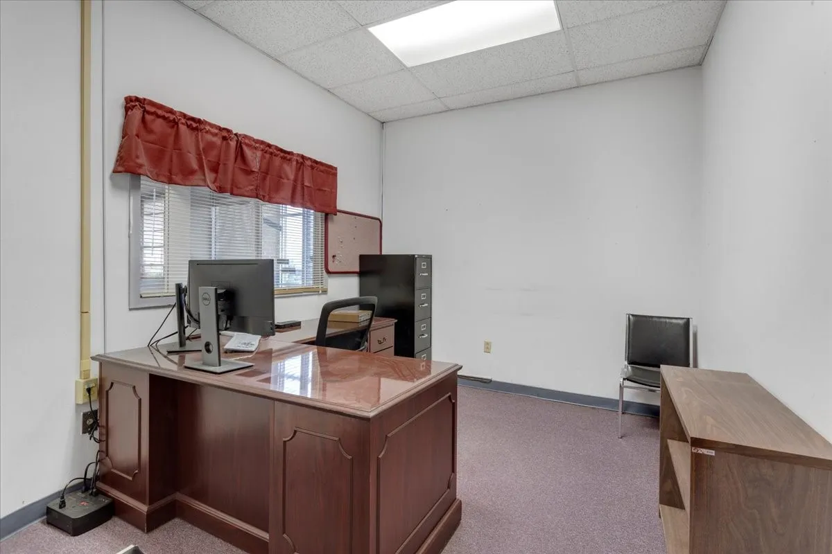 Office For Sale in Lamar County , 1485 N Main Street, Paris, Texas 75460, 0, 0, Garage spaces, 0 Sqft, built in 1950, Price $515,000, mls#21298675, Real Estate Agent in Paris, Homes For Sale in Lamar county, Homes For Sale in Paris, Realtor in Paris Texas, Real Estate Brokerage Independent Realty Texas, Luminita Cordes Realtor