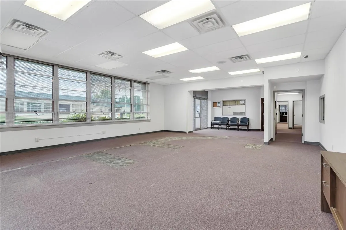 Office For Sale in Lamar County , 1485 N Main Street, Paris, Texas 75460, 0, 0, Garage spaces, 0 Sqft, built in 1950, Price $515,000, mls#21298675, Real Estate Agent in Paris, Homes For Sale in Lamar county, Homes For Sale in Paris, Realtor in Paris Texas, Real Estate Brokerage Independent Realty Texas, Luminita Cordes Realtor