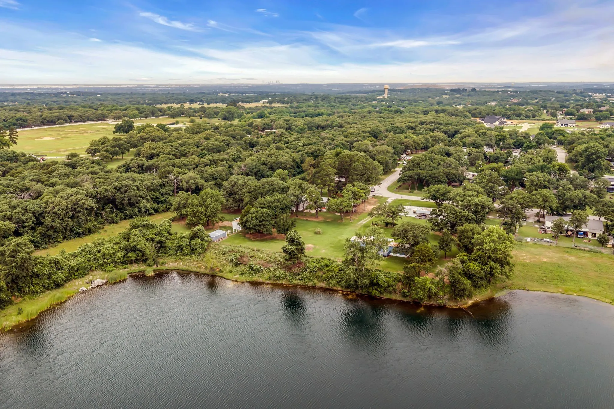 Manufactured Home For Sale in Tarrant County , 6000 Tranquility Drive, Fort Worth, Texas 76140, 3 Bedroom, 2 Bathroom, Garage spaces, 2,332 Sqft, built in 1987, mls#21298696, Real Estate Agent in Fort Worth, Homes For Sale in Tarrant county, Homes For Sale in Fort Worth, Realtor in Fort Worth Texas, Real Estate Brokerage Independent Realty Texas, Luminita Cordes Realtor