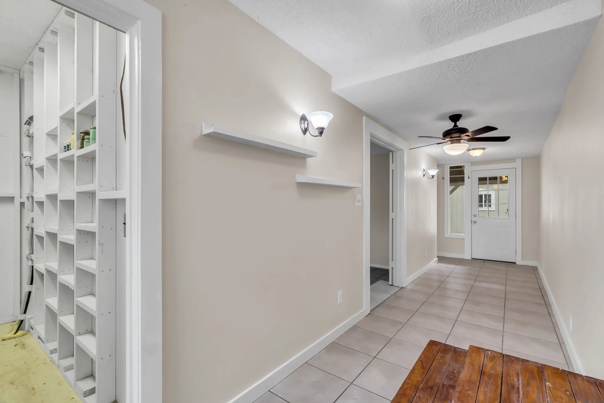 Manufactured Home For Sale in Tarrant County , 6000 Tranquility Drive, Fort Worth, Texas 76140, 3 Bedroom, 2 Bathroom, Garage spaces, 2,332 Sqft, built in 1987, mls#21298696, Real Estate Agent in Fort Worth, Homes For Sale in Tarrant county, Homes For Sale in Fort Worth, Realtor in Fort Worth Texas, Real Estate Brokerage Independent Realty Texas, Luminita Cordes Realtor