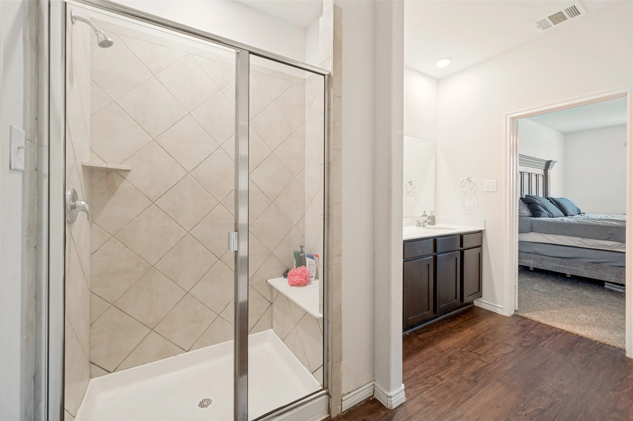 Single Family Residence For Sale in Denton County , 6301 Cheshire Street, Celina, Texas 76227, 4 Bedroom, 3 Bathroom, 2 Garage spaces, 2,524 Sqft, built in 2018, mls#21298712, Real Estate Agent in Celina, Homes For Sale in Denton county, Homes For Sale in Celina, Realtor in Celina Texas, Real Estate Brokerage Independent Realty Texas, Luminita Cordes Realtor