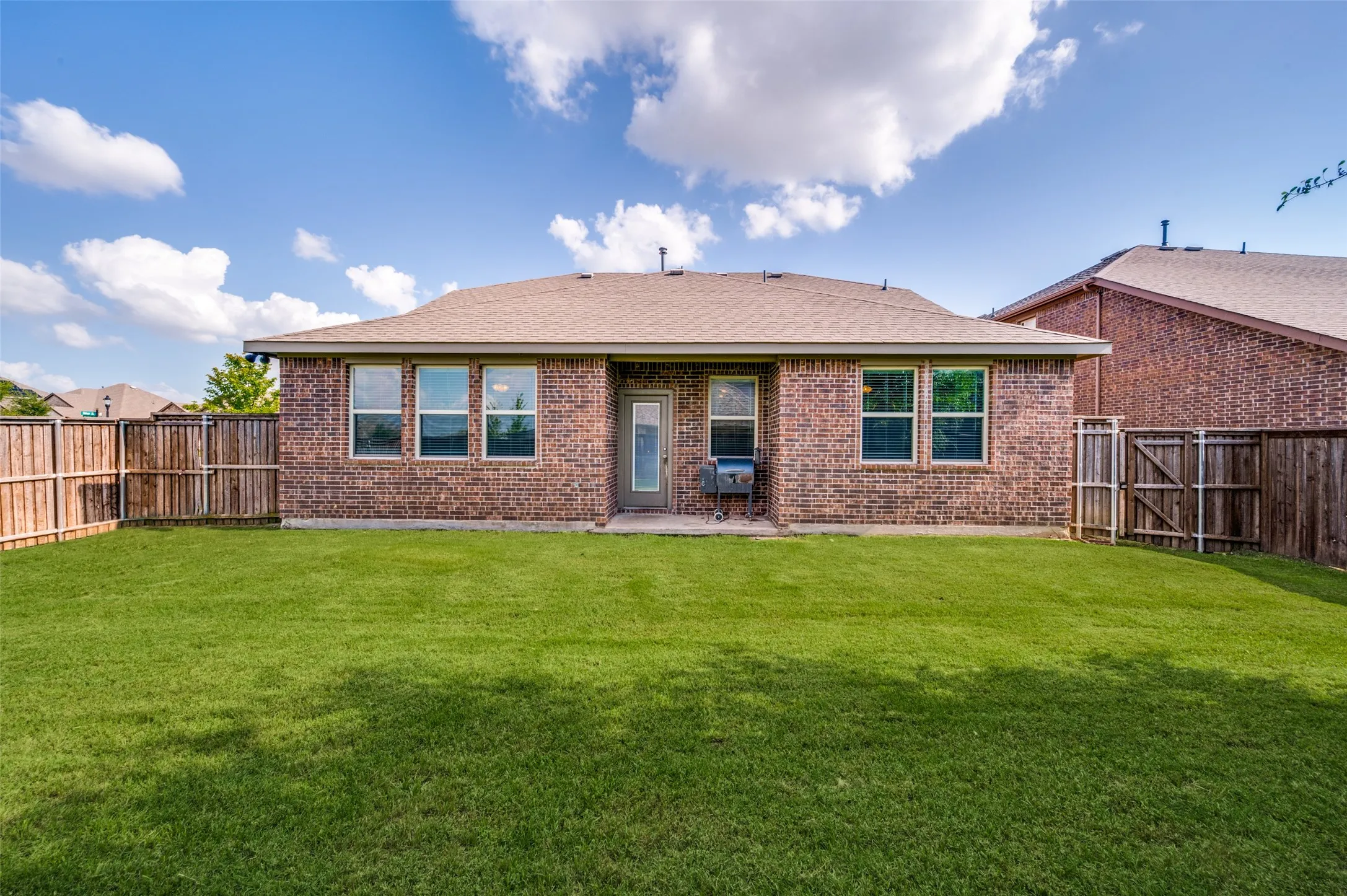 Single Family Residence For Sale in Denton County , 6301 Cheshire Street, Celina, Texas 76227, 4 Bedroom, 3 Bathroom, 2 Garage spaces, 2,524 Sqft, built in 2018, mls#21298712, Real Estate Agent in Celina, Homes For Sale in Denton county, Homes For Sale in Celina, Realtor in Celina Texas, Real Estate Brokerage Independent Realty Texas, Luminita Cordes Realtor