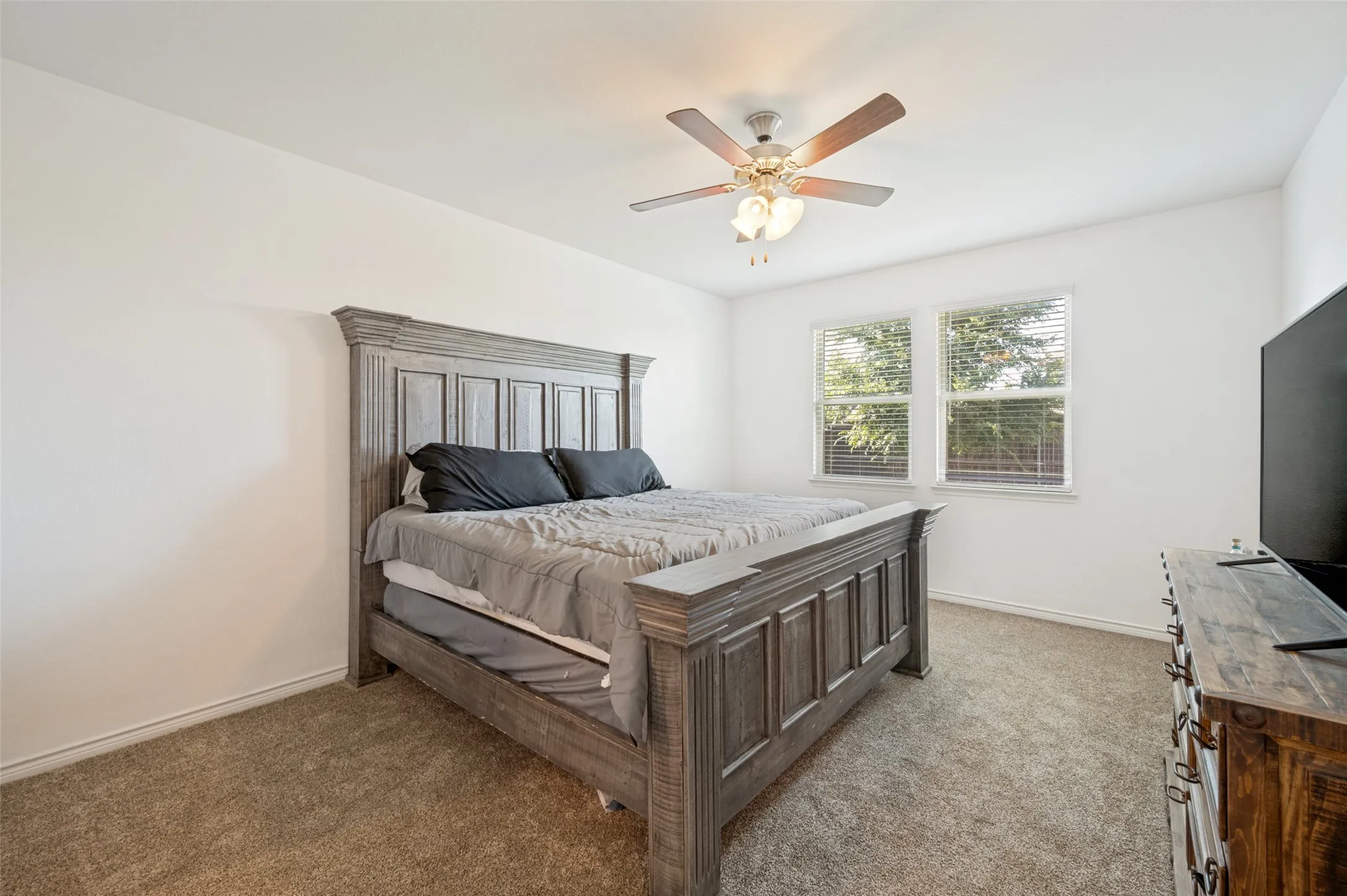 Single Family Residence For Sale in Denton County , 6301 Cheshire Street, Celina, Texas 76227, 4 Bedroom, 3 Bathroom, 2 Garage spaces, 2,524 Sqft, built in 2018, mls#21298712, Real Estate Agent in Celina, Homes For Sale in Denton county, Homes For Sale in Celina, Realtor in Celina Texas, Real Estate Brokerage Independent Realty Texas, Luminita Cordes Realtor