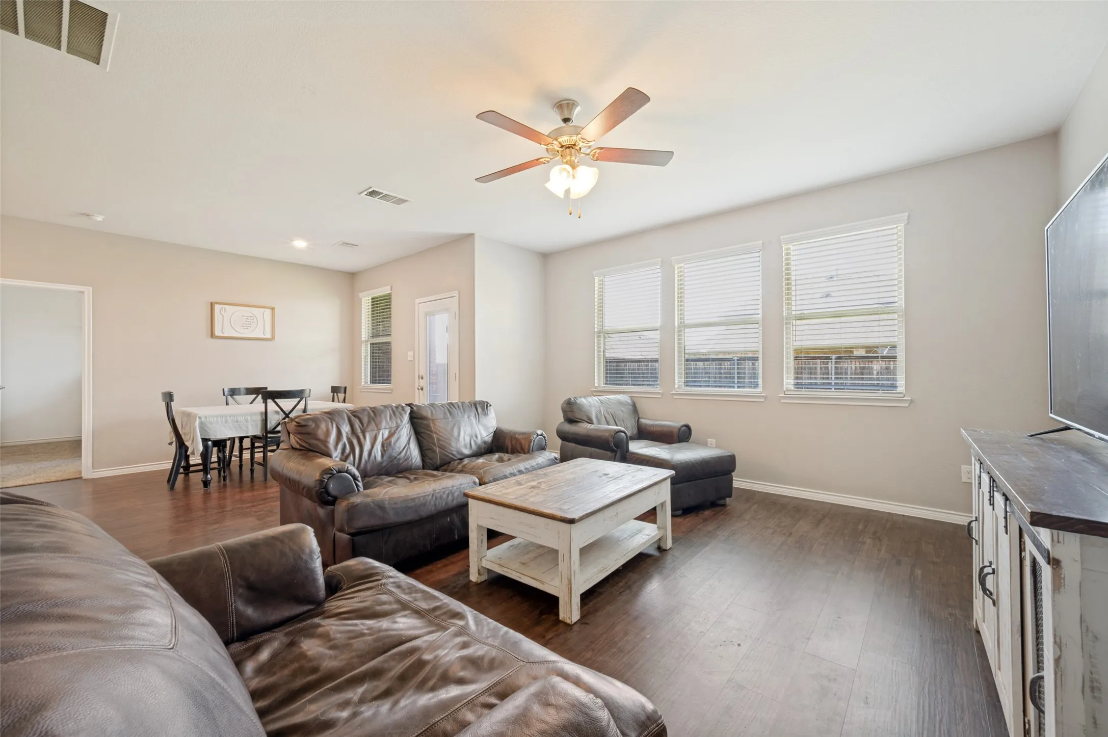 Single Family Residence For Sale in Denton County , 6301 Cheshire Street, Celina, Texas 76227, 4 Bedroom, 3 Bathroom, 2 Garage spaces, 2,524 Sqft, built in 2018, mls#21298712, Real Estate Agent in Celina, Homes For Sale in Denton county, Homes For Sale in Celina, Realtor in Celina Texas, Real Estate Brokerage Independent Realty Texas, Luminita Cordes Realtor