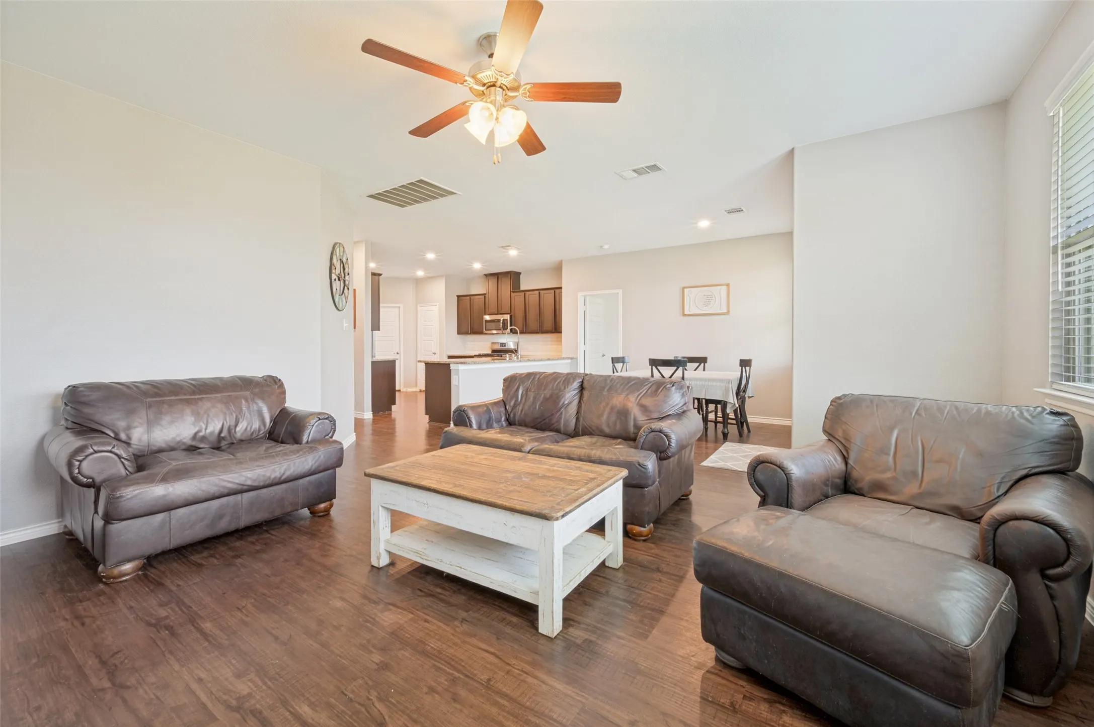 Single Family Residence For Sale in Denton County , 6301 Cheshire Street, Celina, Texas 76227, 4 Bedroom, 3 Bathroom, 2 Garage spaces, 2,524 Sqft, built in 2018, mls#21298712, Real Estate Agent in Celina, Homes For Sale in Denton county, Homes For Sale in Celina, Realtor in Celina Texas, Real Estate Brokerage Independent Realty Texas, Luminita Cordes Realtor