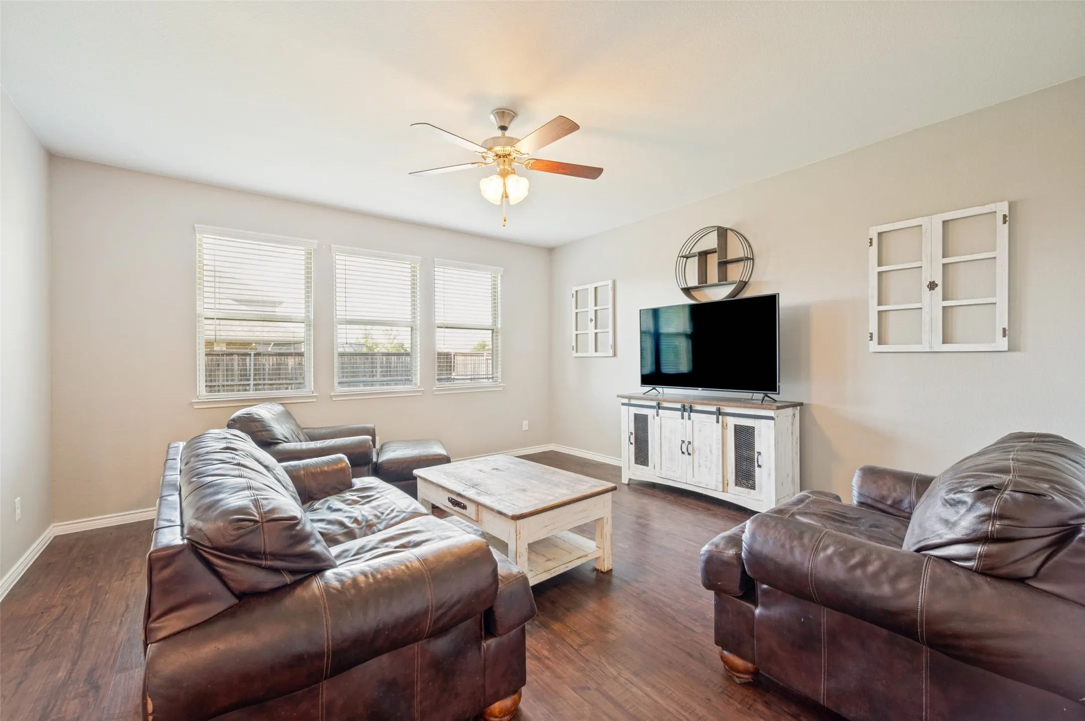 Single Family Residence For Sale in Denton County , 6301 Cheshire Street, Celina, Texas 76227, 4 Bedroom, 3 Bathroom, 2 Garage spaces, 2,524 Sqft, built in 2018, mls#21298712, Real Estate Agent in Celina, Homes For Sale in Denton county, Homes For Sale in Celina, Realtor in Celina Texas, Real Estate Brokerage Independent Realty Texas, Luminita Cordes Realtor
