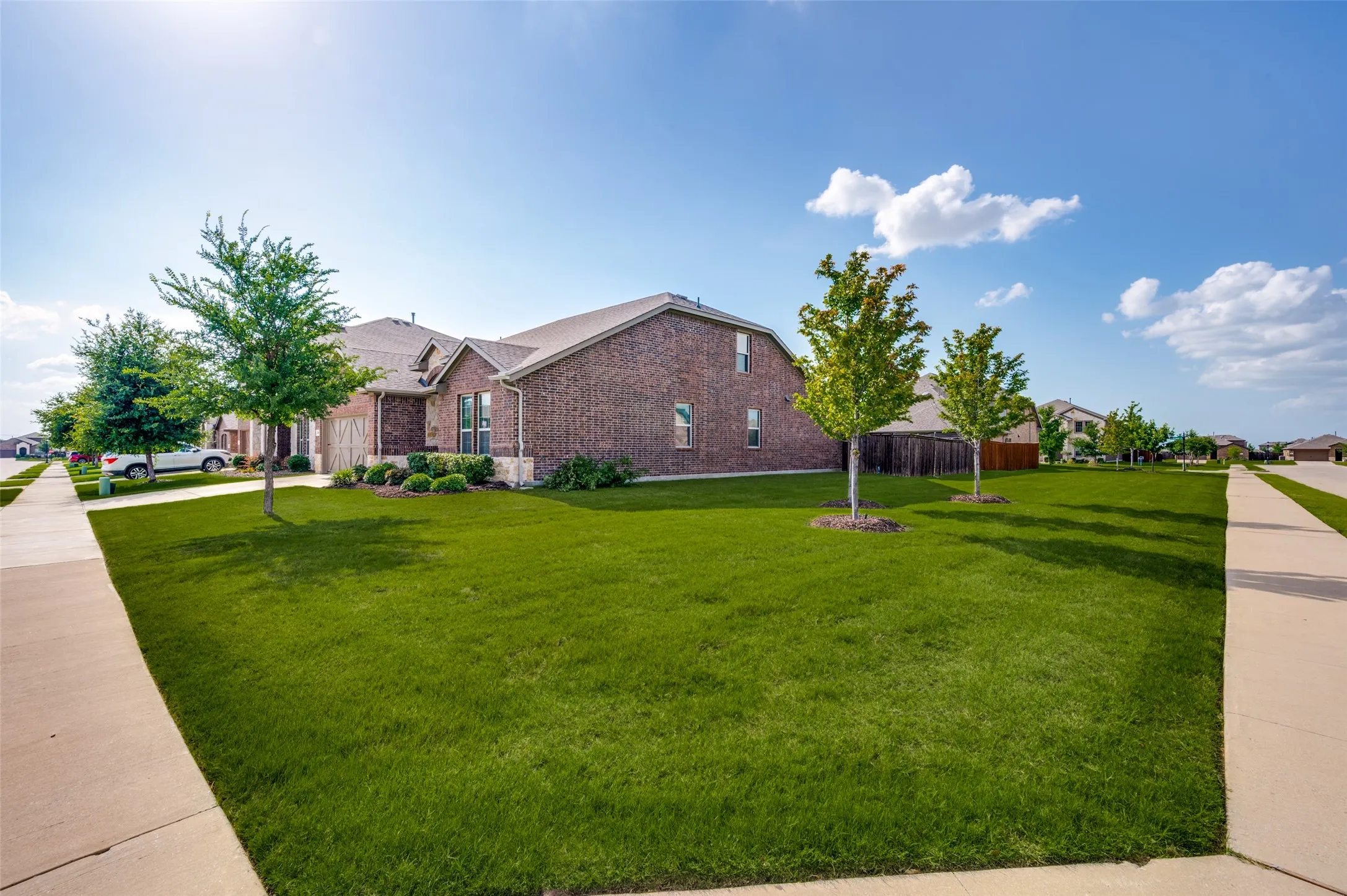 Single Family Residence For Sale in Denton County , 6301 Cheshire Street, Celina, Texas 76227, 4 Bedroom, 3 Bathroom, 2 Garage spaces, 2,524 Sqft, built in 2018, mls#21298712, Real Estate Agent in Celina, Homes For Sale in Denton county, Homes For Sale in Celina, Realtor in Celina Texas, Real Estate Brokerage Independent Realty Texas, Luminita Cordes Realtor