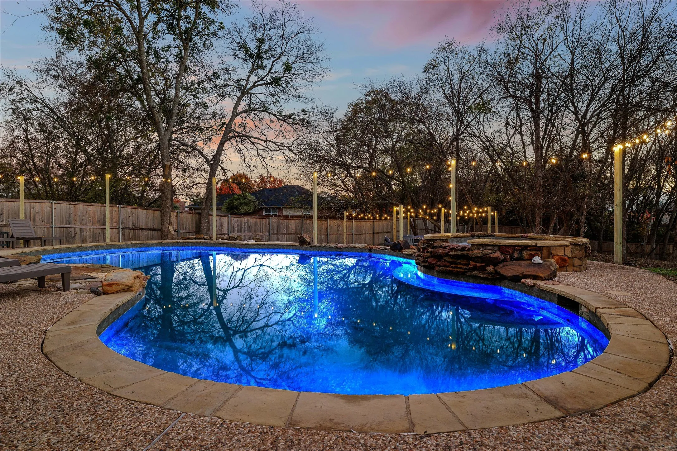 Single Family Residence For Sale in Rockwall County , 3869 Pinebluff Lane, Rockwall, Texas 75032, 5 Bedroom, 3 Bathroom, 2 Garage spaces, 3,304 Sqft, built in 2002, mls#21298736, Real Estate Agent in Rockwall, Homes For Sale in Rockwall county, Homes For Sale in Rockwall, Realtor in Rockwall Texas, Real Estate Brokerage Independent Realty Texas, Luminita Cordes Realtor