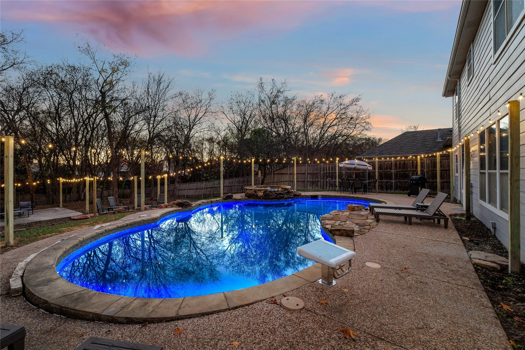 Single Family Residence For Sale in Rockwall County , 3869 Pinebluff Lane, Rockwall, Texas 75032, 5 Bedroom, 3 Bathroom, 2 Garage spaces, 3,304 Sqft, built in 2002, mls#21298736, Real Estate Agent in Rockwall, Homes For Sale in Rockwall county, Homes For Sale in Rockwall, Realtor in Rockwall Texas, Real Estate Brokerage Independent Realty Texas, Luminita Cordes Realtor