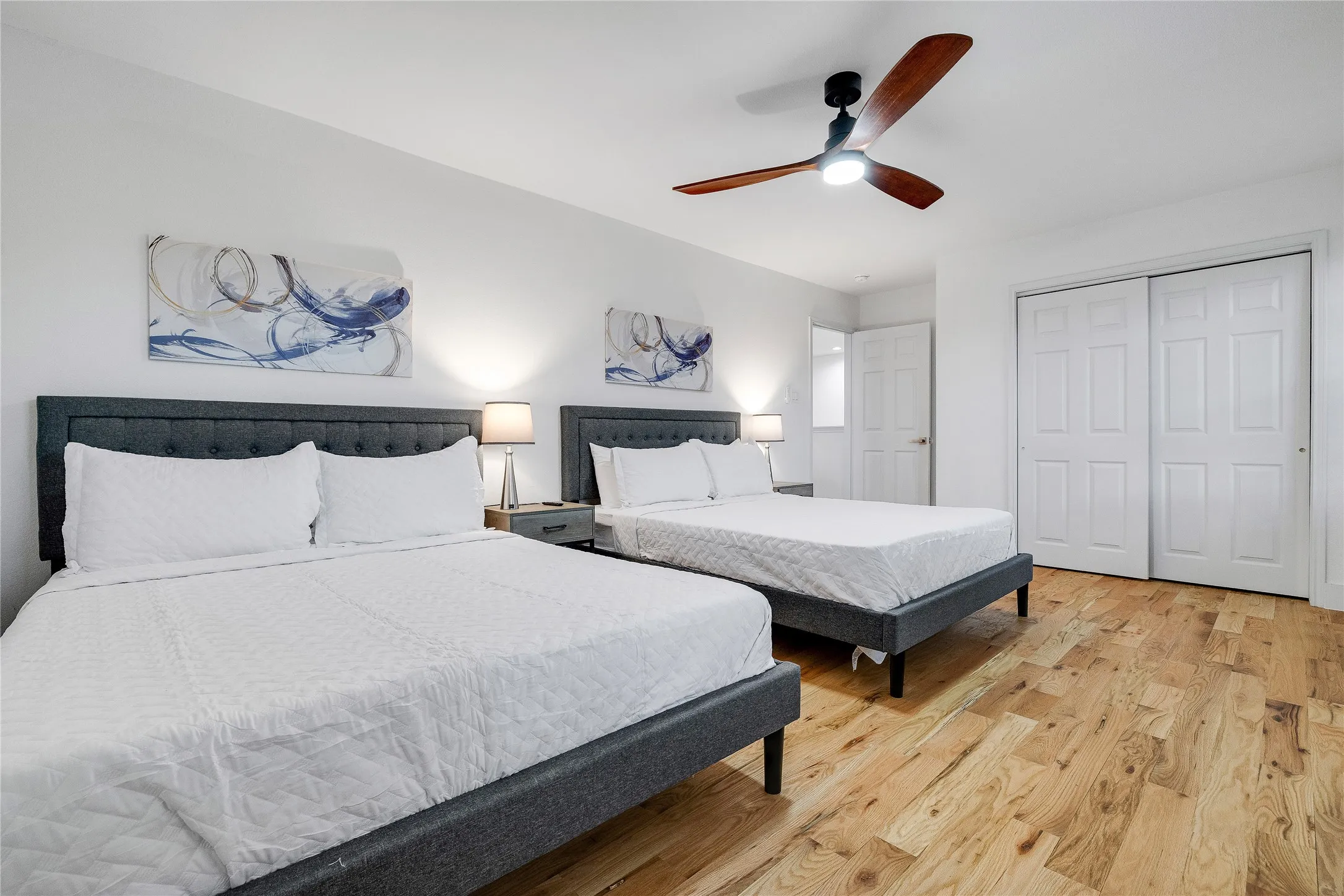 Single Family Residence For Sale in Rockwall County , 3869 Pinebluff Lane, Rockwall, Texas 75032, 5 Bedroom, 3 Bathroom, 2 Garage spaces, 3,304 Sqft, built in 2002, mls#21298736, Real Estate Agent in Rockwall, Homes For Sale in Rockwall county, Homes For Sale in Rockwall, Realtor in Rockwall Texas, Real Estate Brokerage Independent Realty Texas, Luminita Cordes Realtor