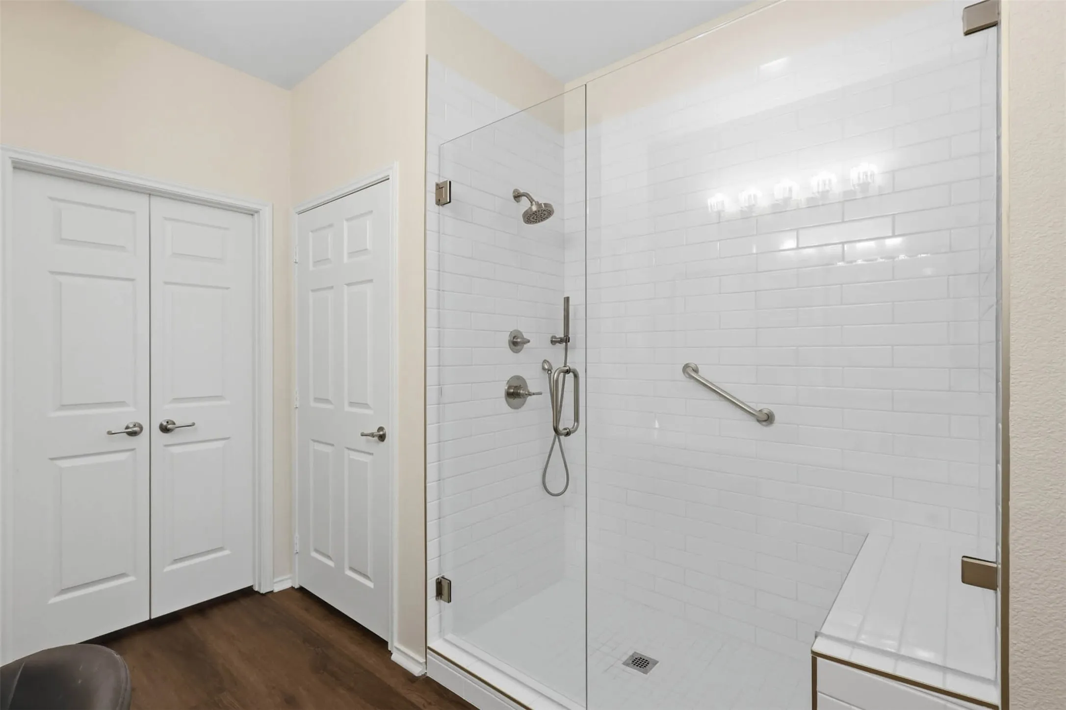 Townhouse For Sale in Collin County , 9825 Spire Lane, Plano, Texas 75025, 2 Bedroom, 2 Bathroom, 2 Garage spaces, 1,976 Sqft, built in 2001, mls#21294506, Real Estate Agent in Plano, Homes For Sale in Collin county, Homes For Sale in Plano, Realtor in Plano Texas, Real Estate Brokerage Independent Realty Texas, Luminita Cordes Realtor