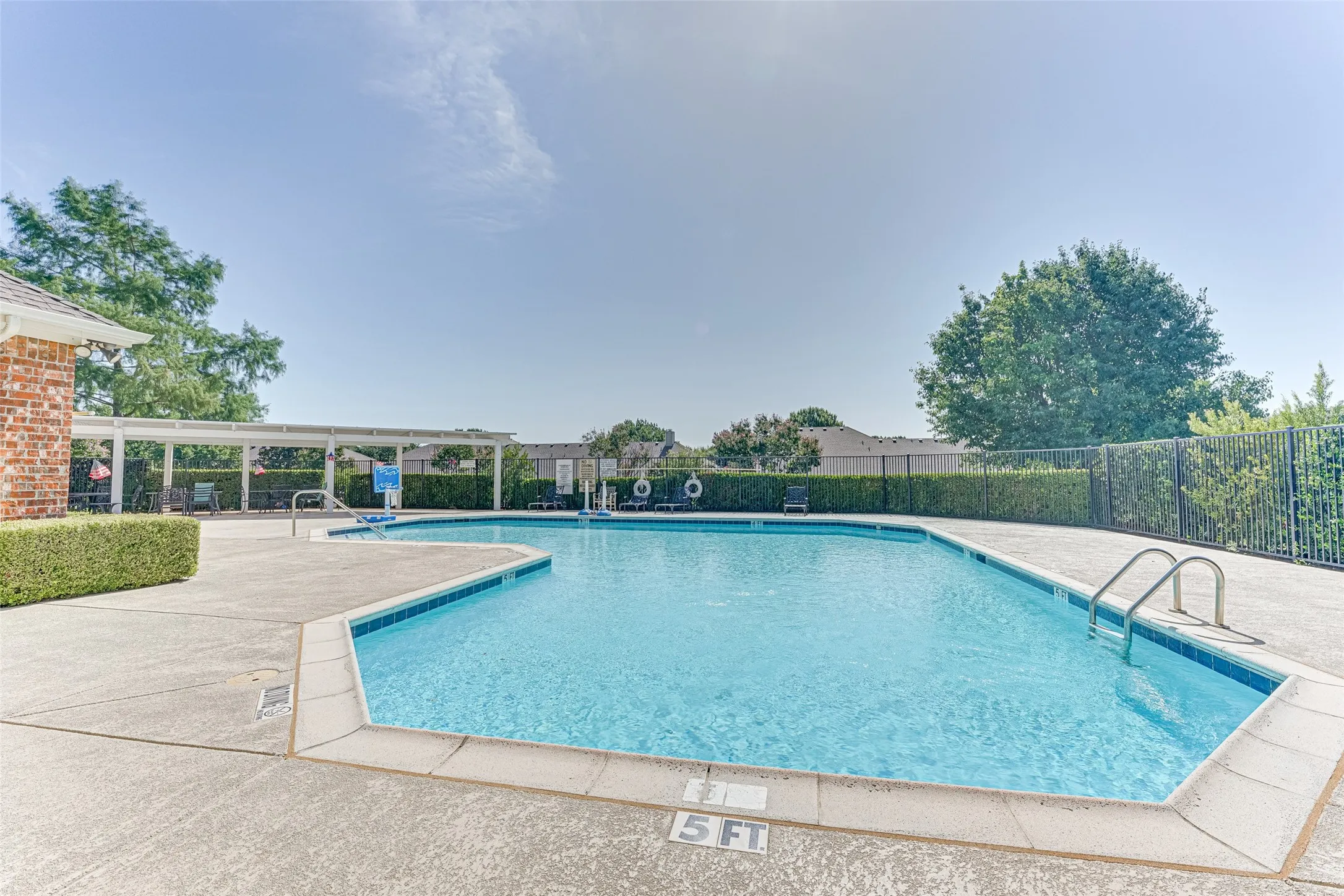 Townhouse For Sale in Collin County , 9825 Spire Lane, Plano, Texas 75025, 2 Bedroom, 2 Bathroom, 2 Garage spaces, 1,976 Sqft, built in 2001, mls#21294506, Real Estate Agent in Plano, Homes For Sale in Collin county, Homes For Sale in Plano, Realtor in Plano Texas, Real Estate Brokerage Independent Realty Texas, Luminita Cordes Realtor