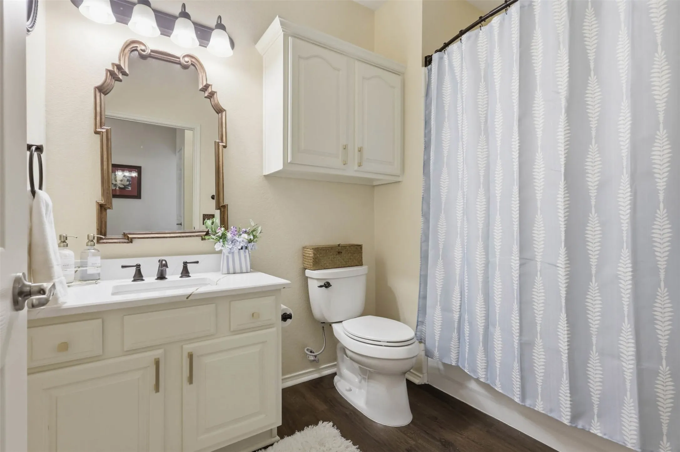 Townhouse For Sale in Collin County , 9825 Spire Lane, Plano, Texas 75025, 2 Bedroom, 2 Bathroom, 2 Garage spaces, 1,976 Sqft, built in 2001, mls#21294506, Real Estate Agent in Plano, Homes For Sale in Collin county, Homes For Sale in Plano, Realtor in Plano Texas, Real Estate Brokerage Independent Realty Texas, Luminita Cordes Realtor
