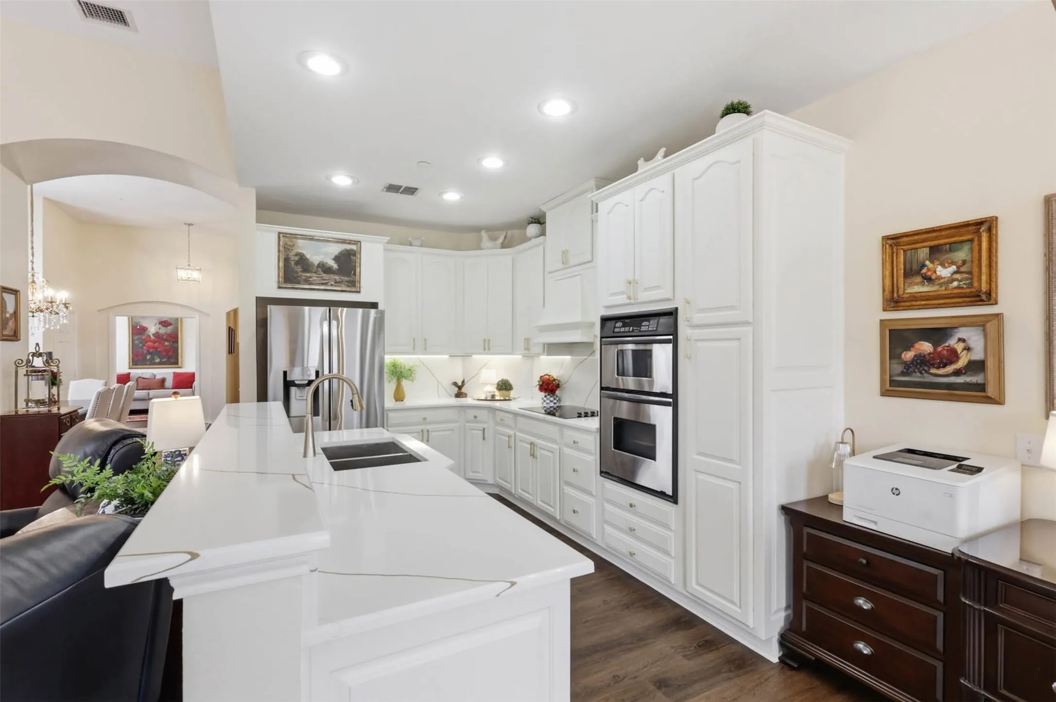 Townhouse For Sale in Collin County , 9825 Spire Lane, Plano, Texas 75025, 2 Bedroom, 2 Bathroom, 2 Garage spaces, 1,976 Sqft, built in 2001, mls#21294506, Real Estate Agent in Plano, Homes For Sale in Collin county, Homes For Sale in Plano, Realtor in Plano Texas, Real Estate Brokerage Independent Realty Texas, Luminita Cordes Realtor
