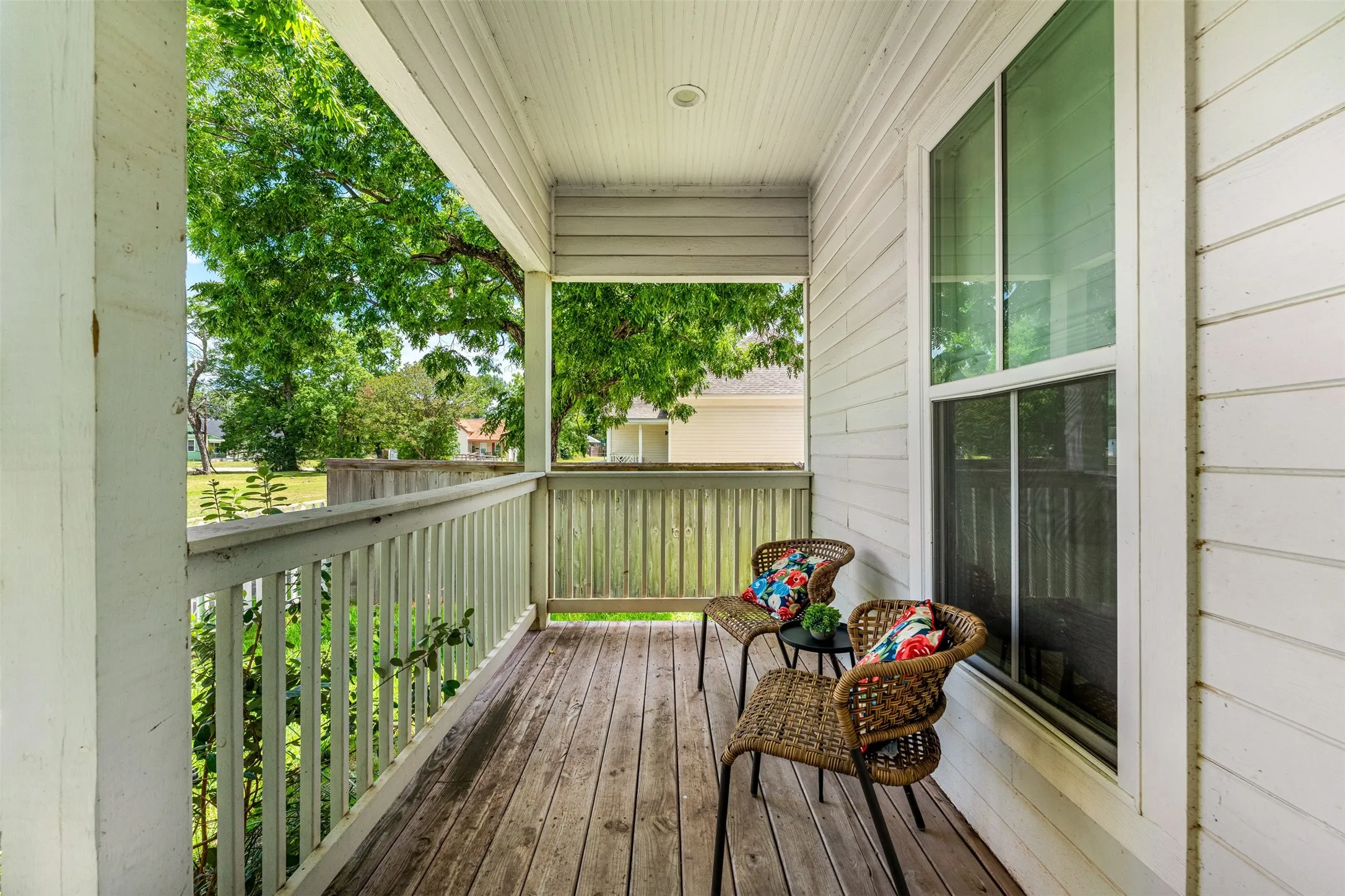 Single Family Residence For Sale in Mc Lennan County , 1012 Burnett Avenue, Waco, Texas 76706, 4 Bedroom, 2 Bathroom, Garage spaces, 1,274 Sqft, built in 1930, mls#21298504, Real Estate Agent in Waco, Homes For Sale in Mc Lennan county, Homes For Sale in Waco, Realtor in Waco Texas, Real Estate Brokerage Independent Realty Texas, Luminita Cordes Realtor