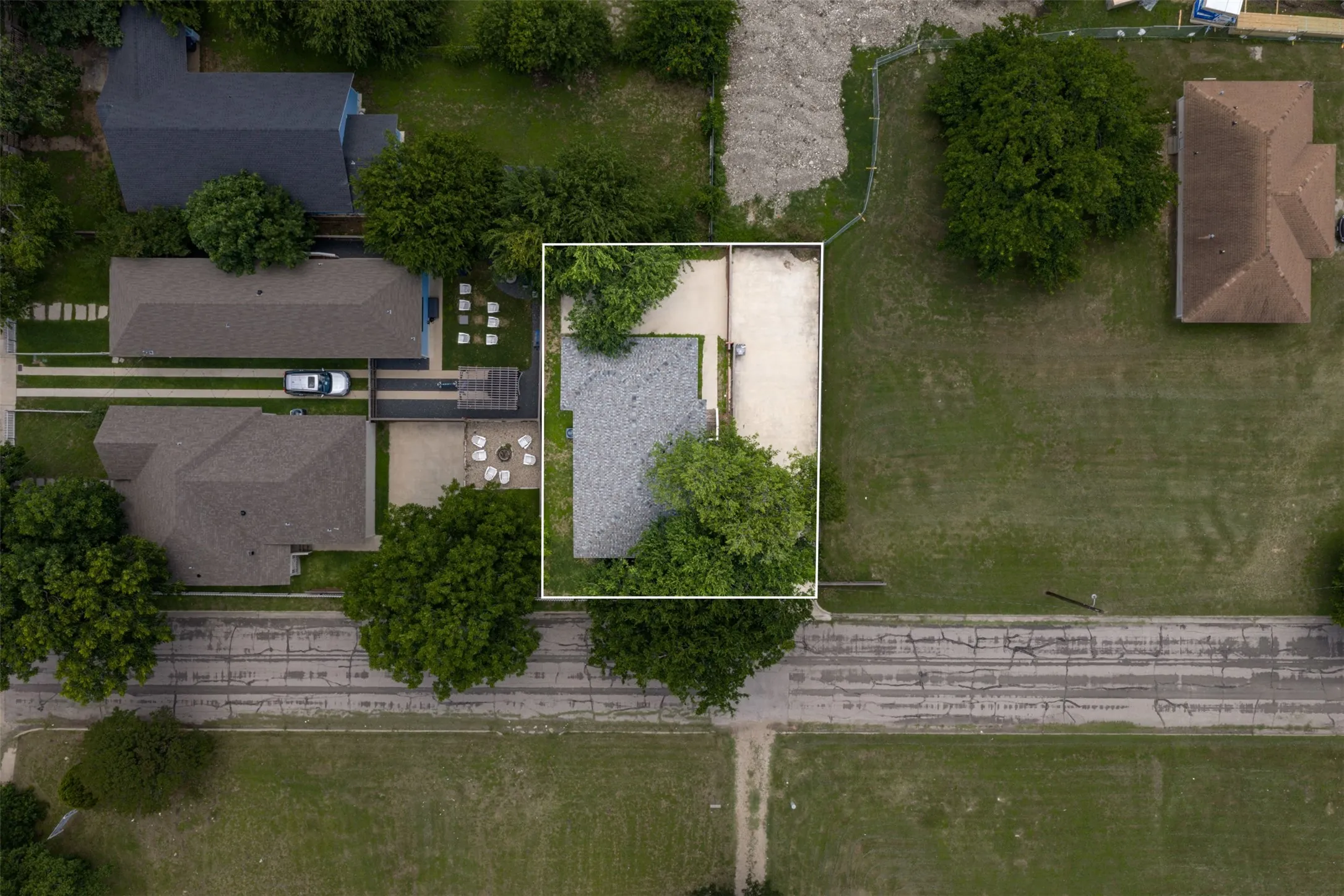 Single Family Residence For Sale in Mc Lennan County , 1012 Burnett Avenue, Waco, Texas 76706, 4 Bedroom, 2 Bathroom, Garage spaces, 1,274 Sqft, built in 1930, mls#21298504, Real Estate Agent in Waco, Homes For Sale in Mc Lennan county, Homes For Sale in Waco, Realtor in Waco Texas, Real Estate Brokerage Independent Realty Texas, Luminita Cordes Realtor